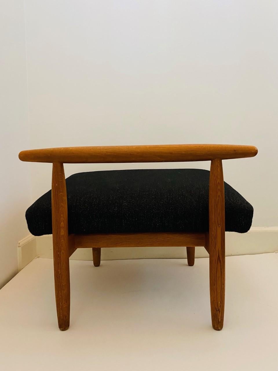 Mid-20th Century Mid-Century Oak and Wool Stool by Ejvind A. Johansson for FDB Møbler, Denmark For Sale