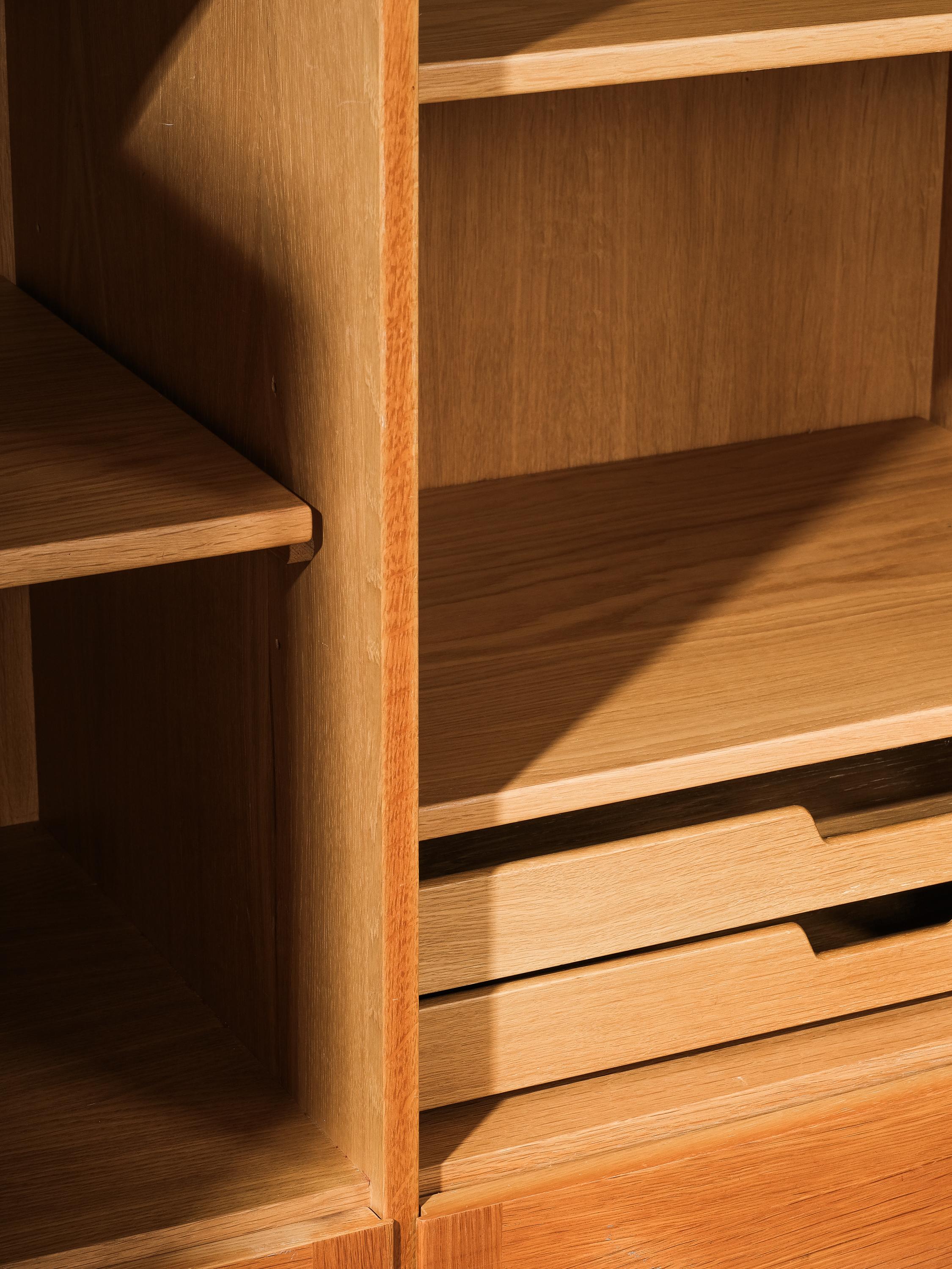 Mid-Century Oak Cabinet by Gunnar Myrstrand for Källemo, Sweden, 1960s For Sale 2