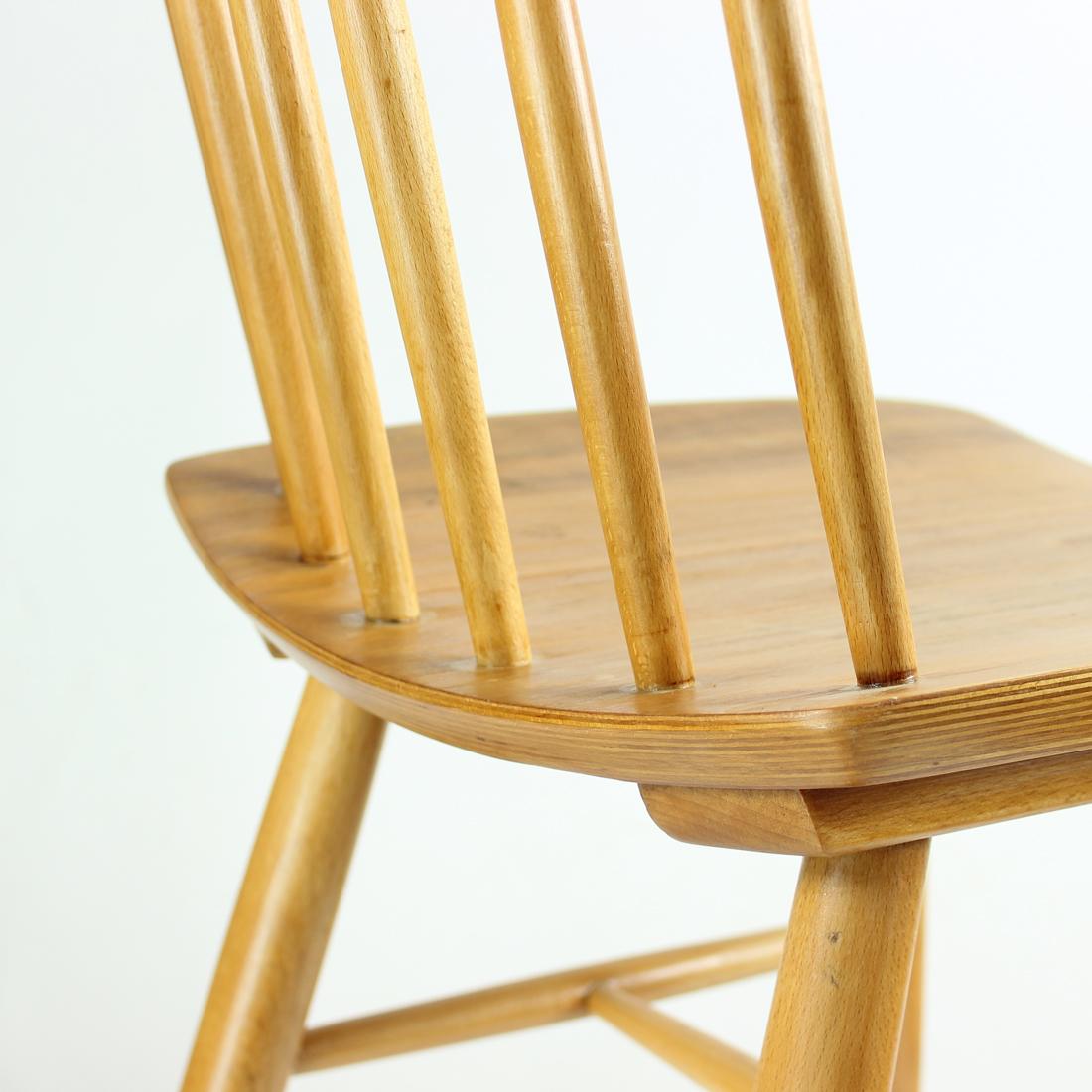 Midcentury Oak Chair Produced in 1975 For Sale 1