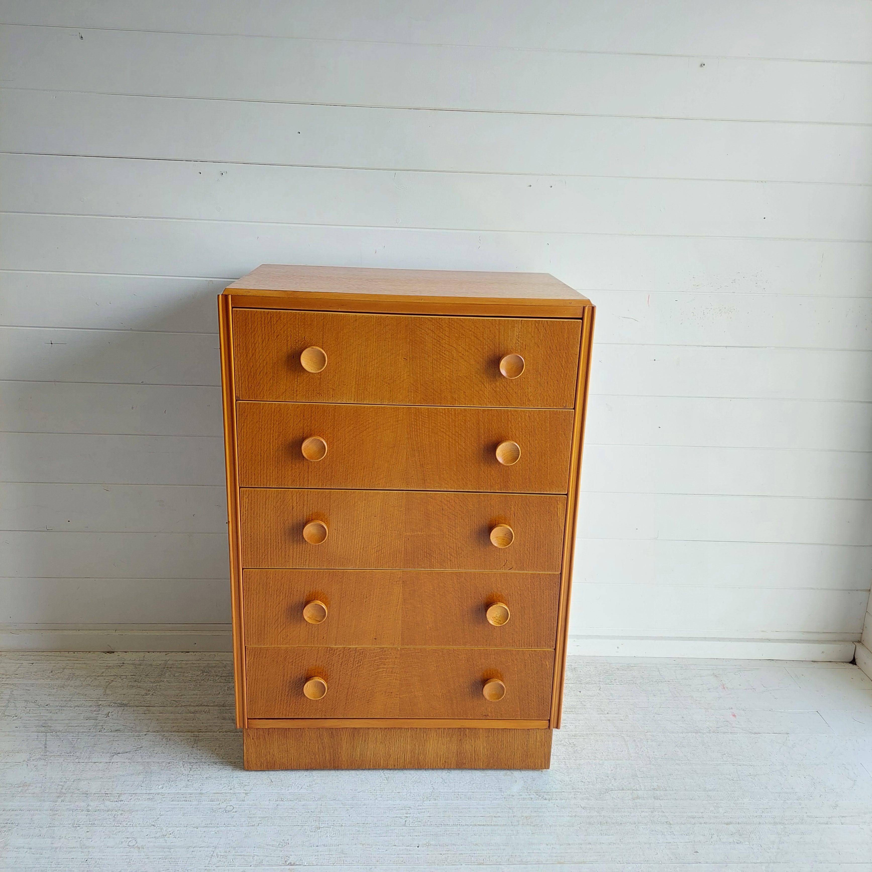 Mid Century Oak Chest Of 5 Drawers Tallboy,  Meredew Style, 60s In Good Condition In Leamington Spa, GB