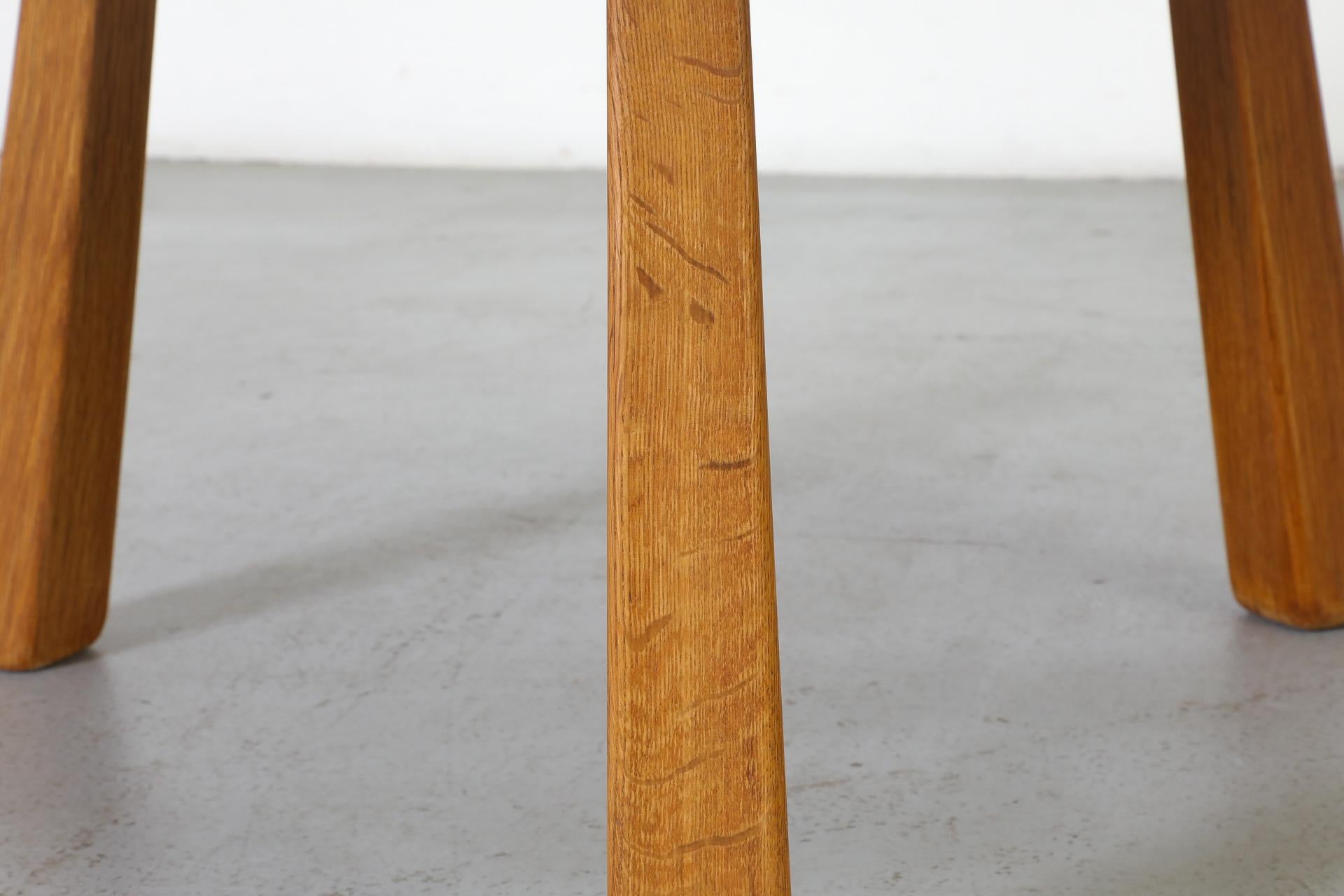 Table basse ou d'appoint en chêne du milieu du siècle dernier par Meubelfabriek Oisterwijk en vente 8
