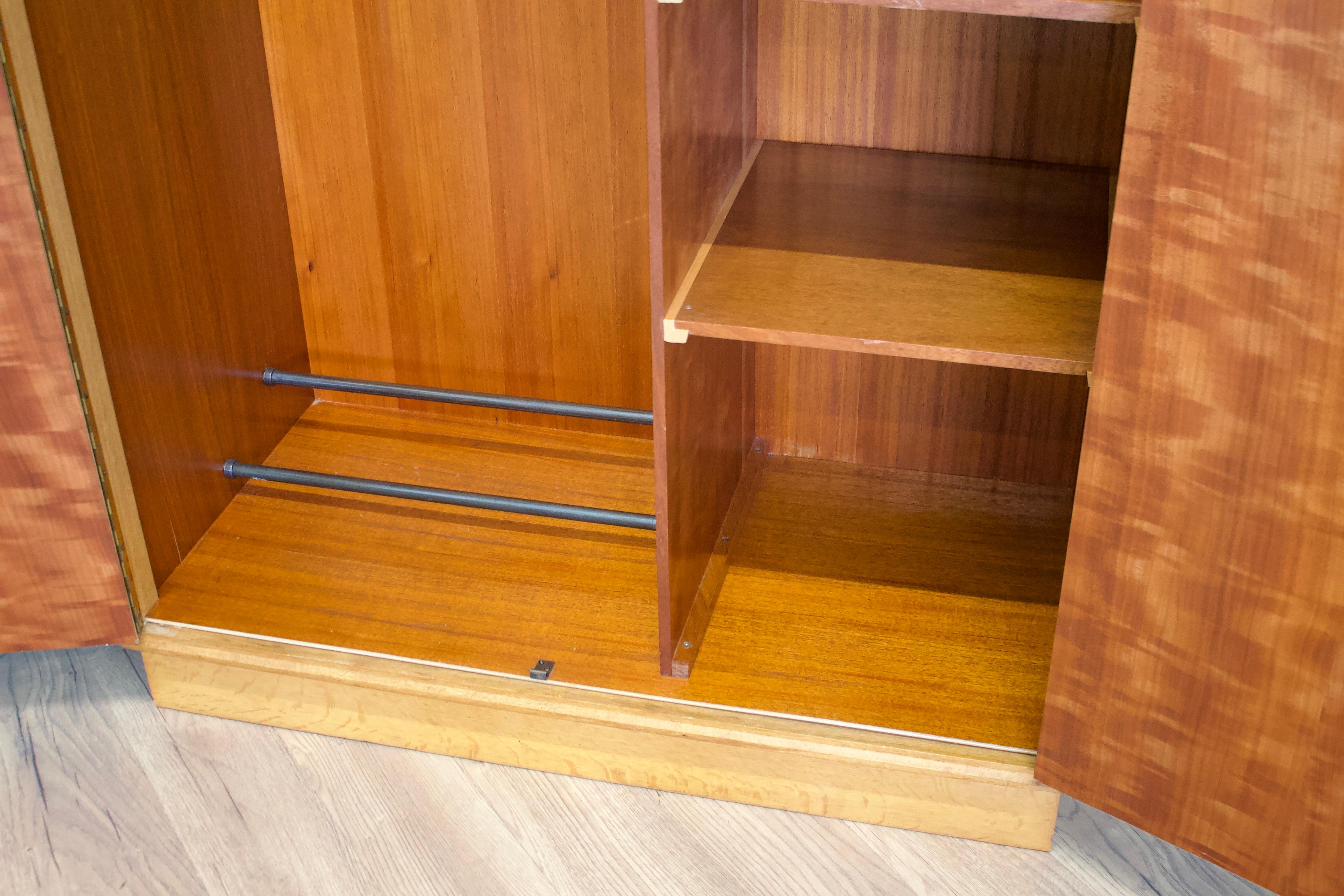 Mid Century, Oak Compact Wardrobe from Meredew, 1950s 1