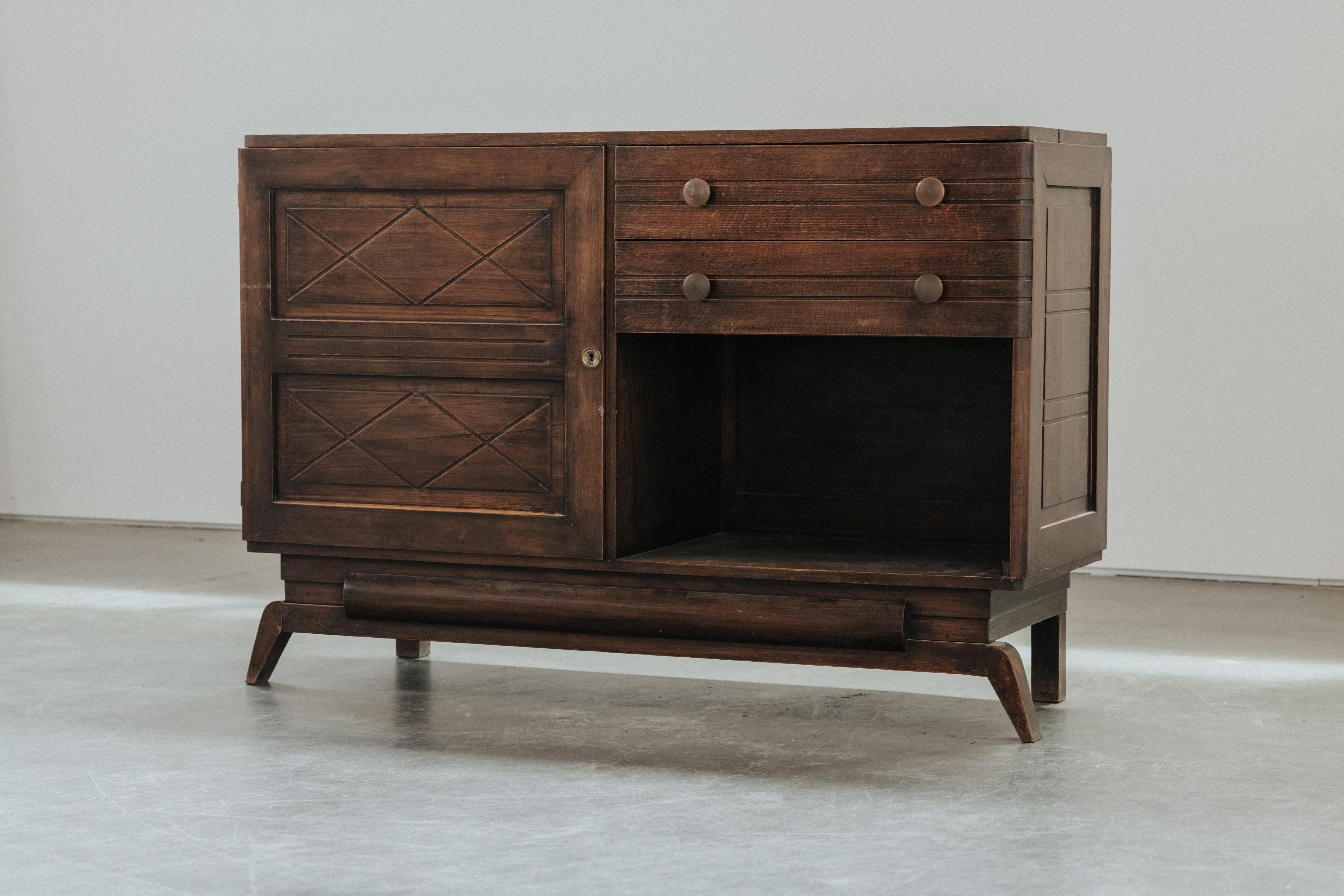 Mid Century Oak Credenza From France, Circa 1960 In Good Condition For Sale In Nashville, TN