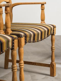 Chaises de salle à manger danoises en chêne du milieu du siècle par Henning Kjærnulf, Danemark, Lot de 6