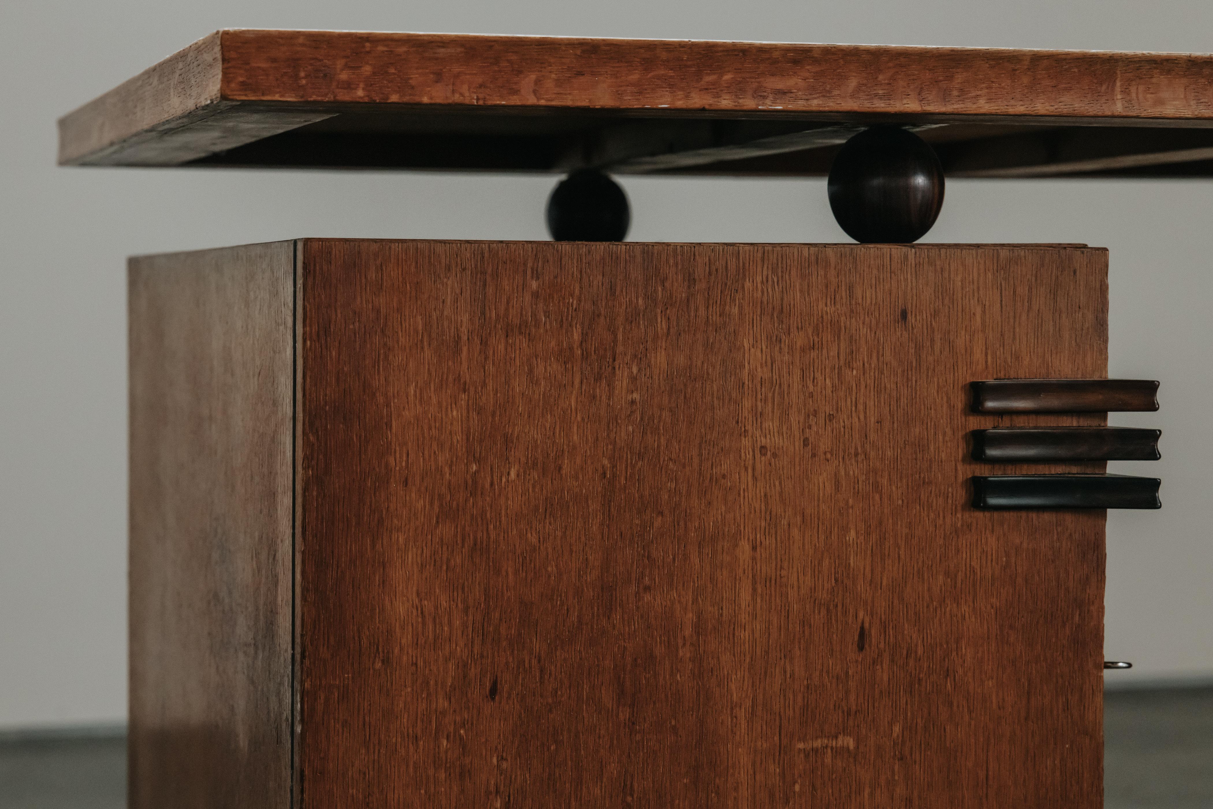 Mid Century Oak Desk From The Netherlands, Circa 1950 For Sale 5