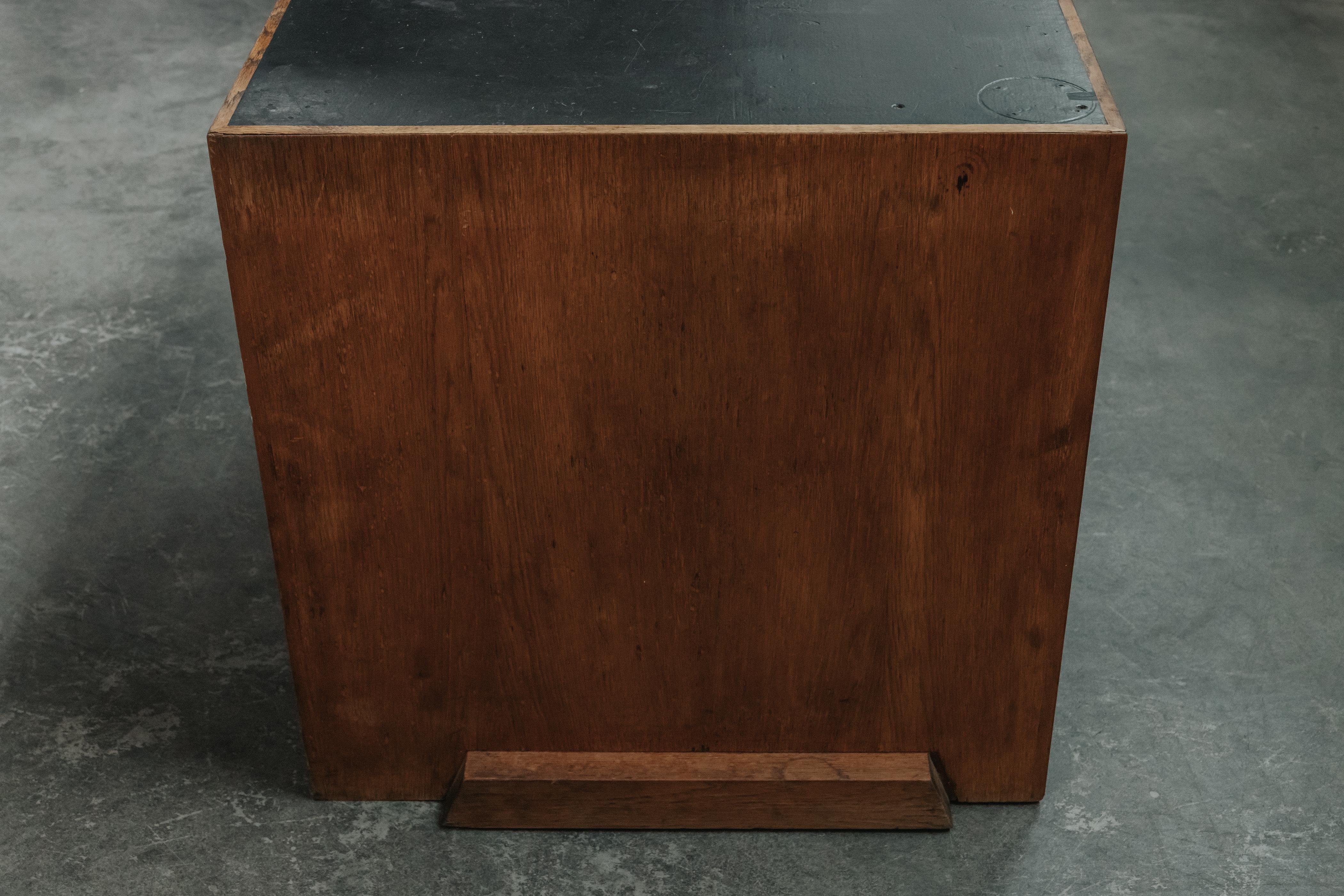 Mid Century Oak Desk From The Netherlands, Circa 1950 For Sale 7