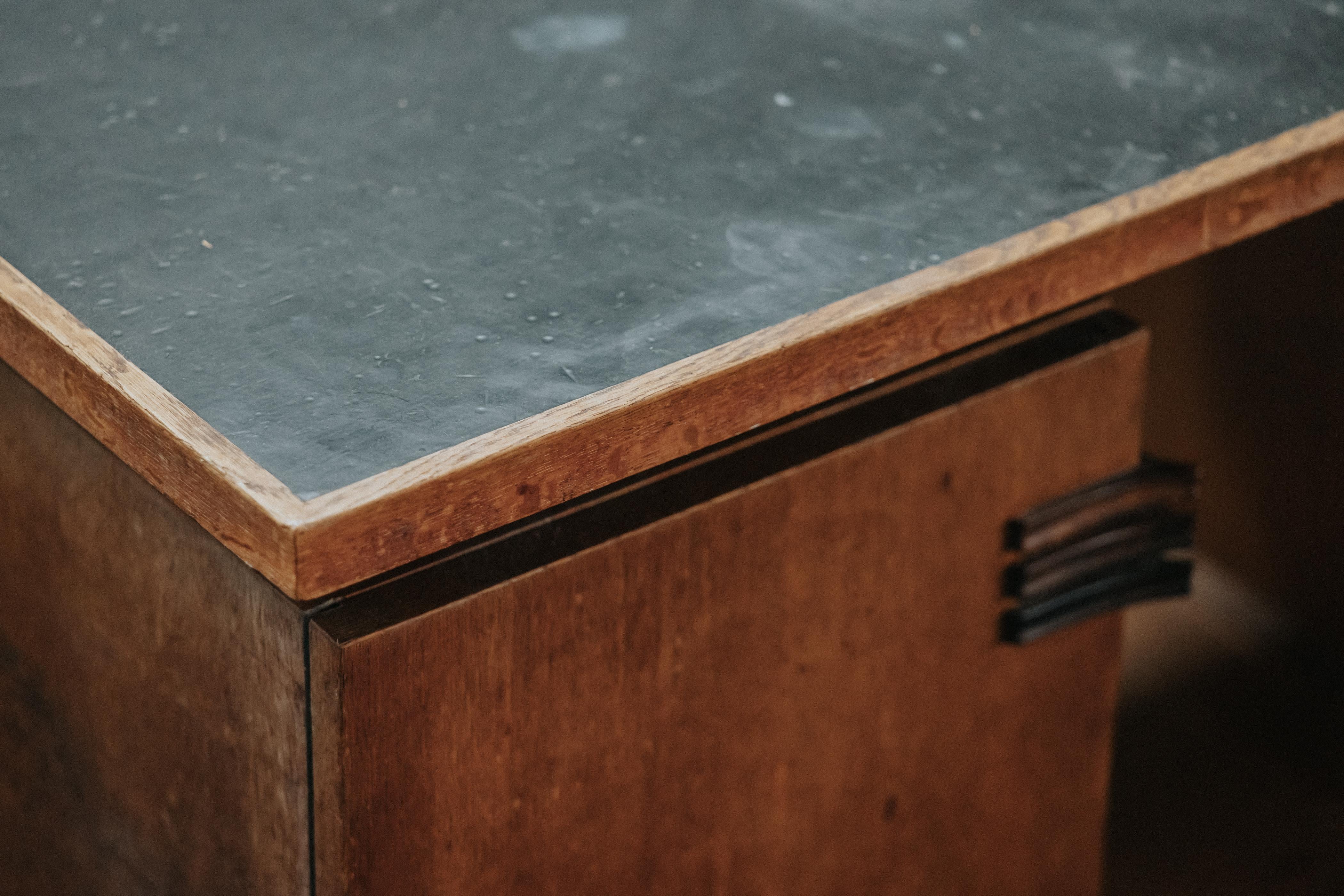 Mid Century Oak Desk From The Netherlands, Circa 1950 For Sale 1