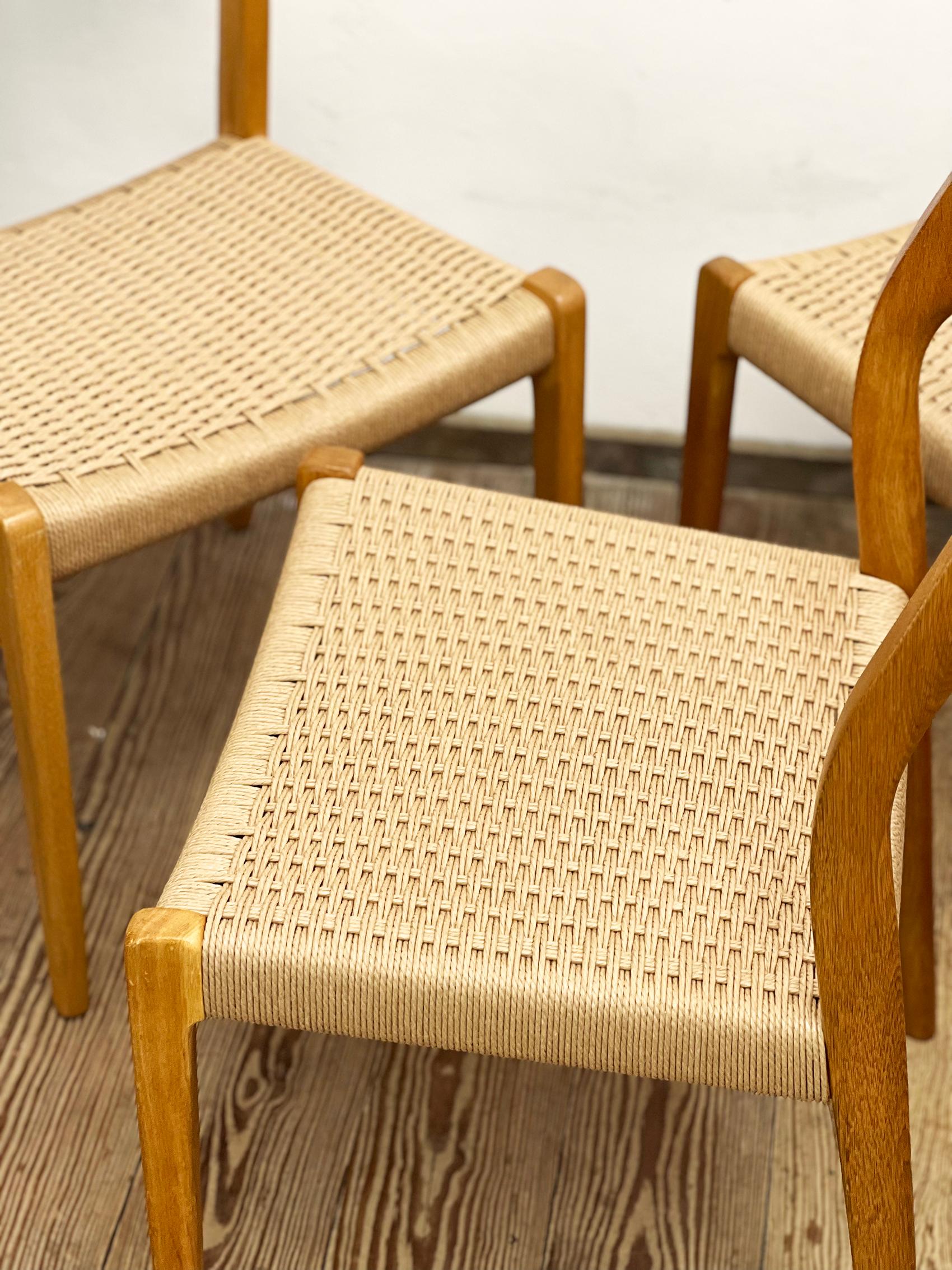 Mid-Century Oak Dining Chairs #71, by Niels O. Møller for J. L. Moller, Set of 6 For Sale 4