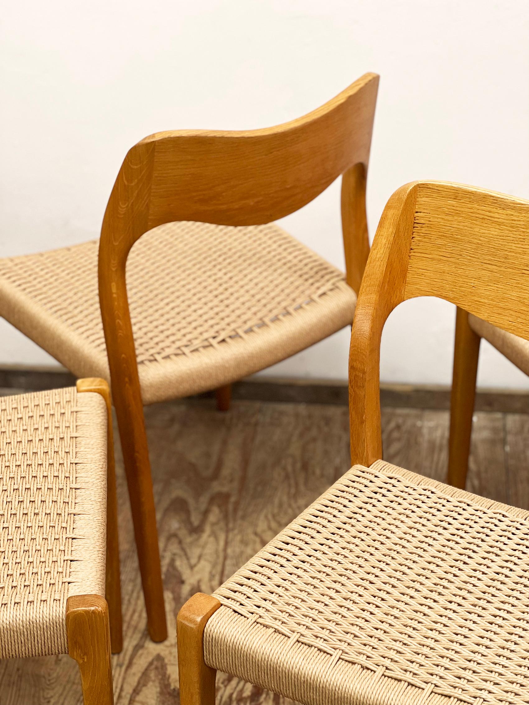 Hand-Carved Mid-Century Oak Dining Chairs #71, by Niels O. Møller for J. L. Moller, Set of 6 For Sale