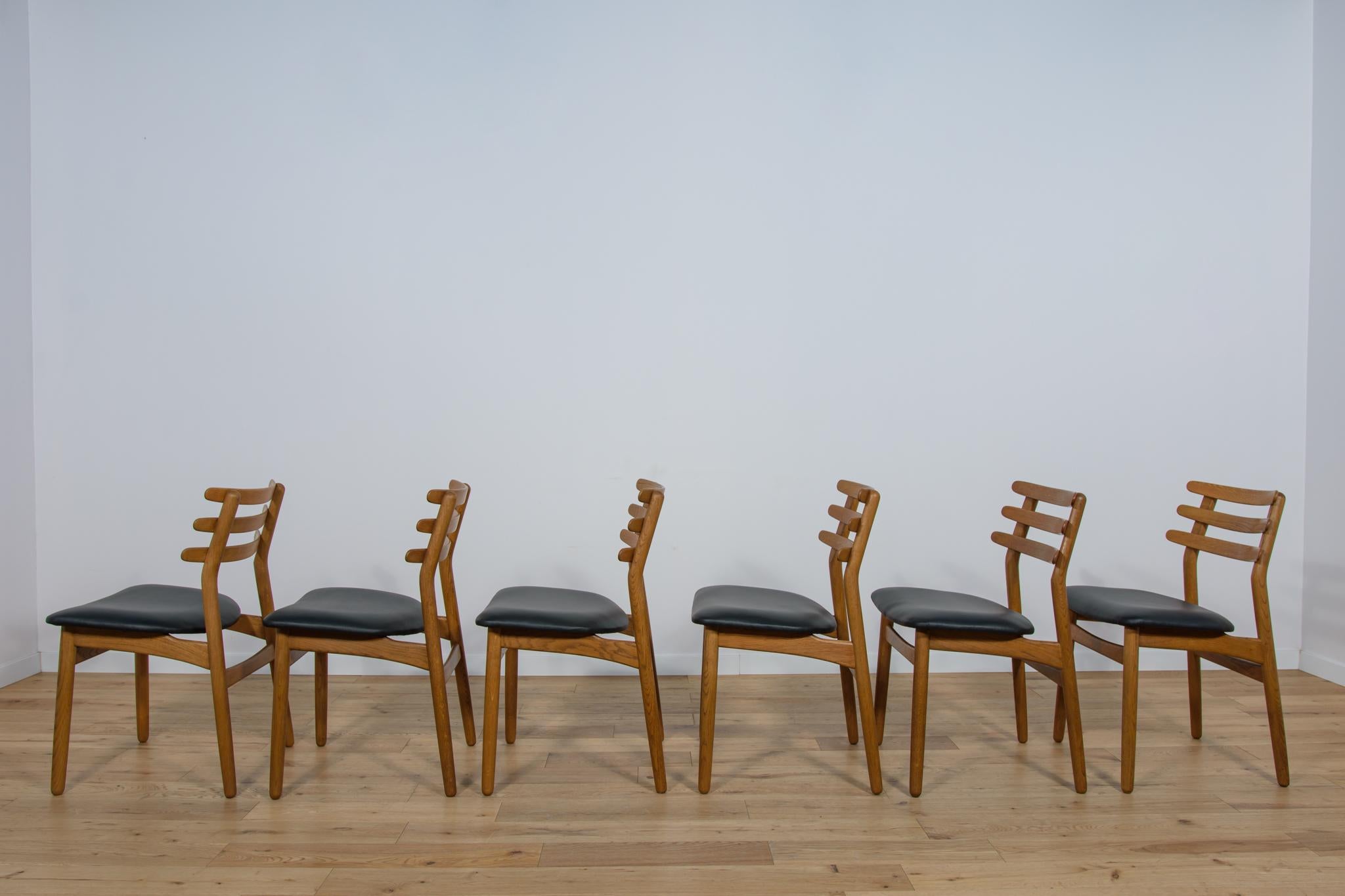Mid-Century Oak Dining Chairs by Poul Volther for FDB Mobler , Denmark, 1960s  In Excellent Condition For Sale In GNIEZNO, 30