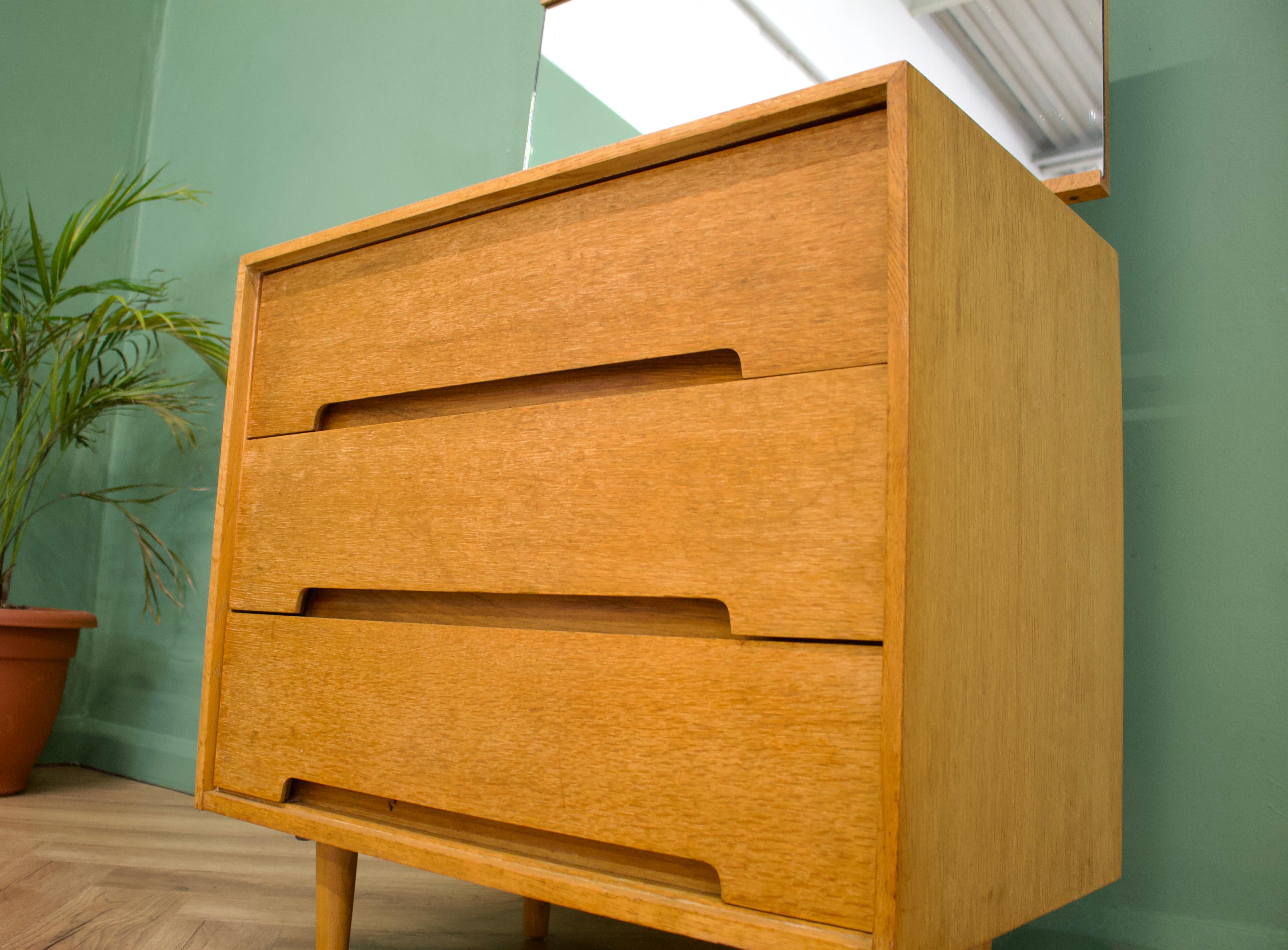 Woodwork Midcentury Oak Dressing Chest of Drawers by John & Sylvia Reid for Stag, 1950s