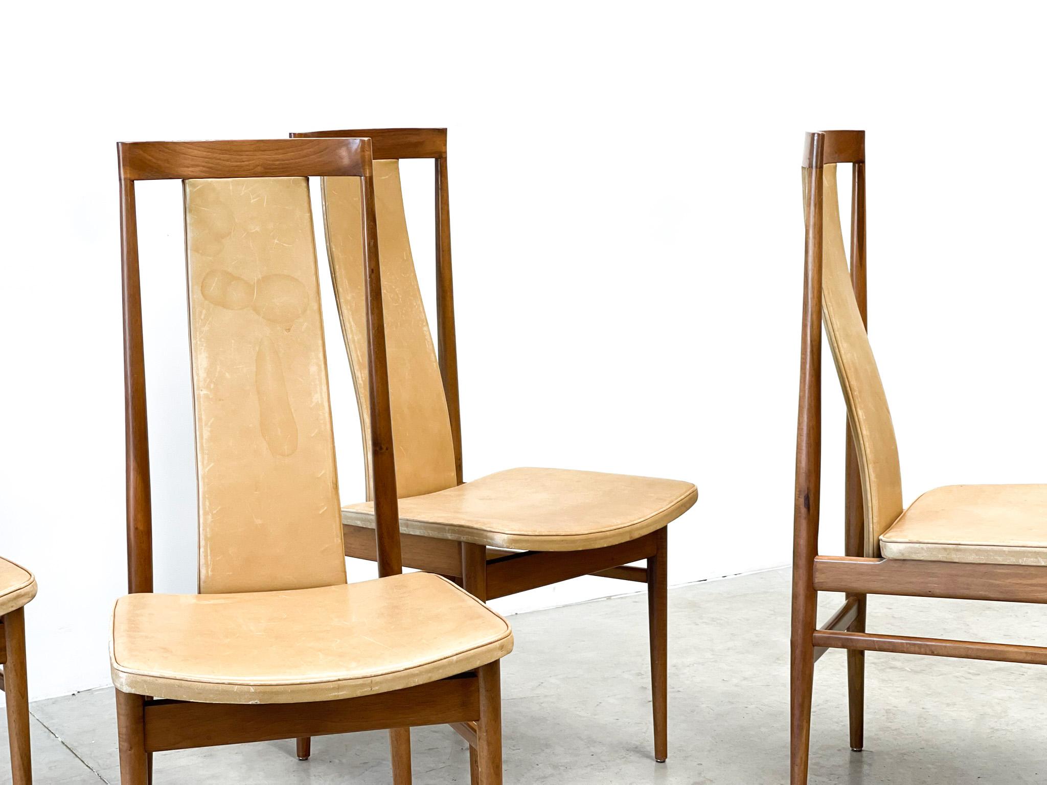 Mid century oak high back dining chairs, 1960s For Sale 4