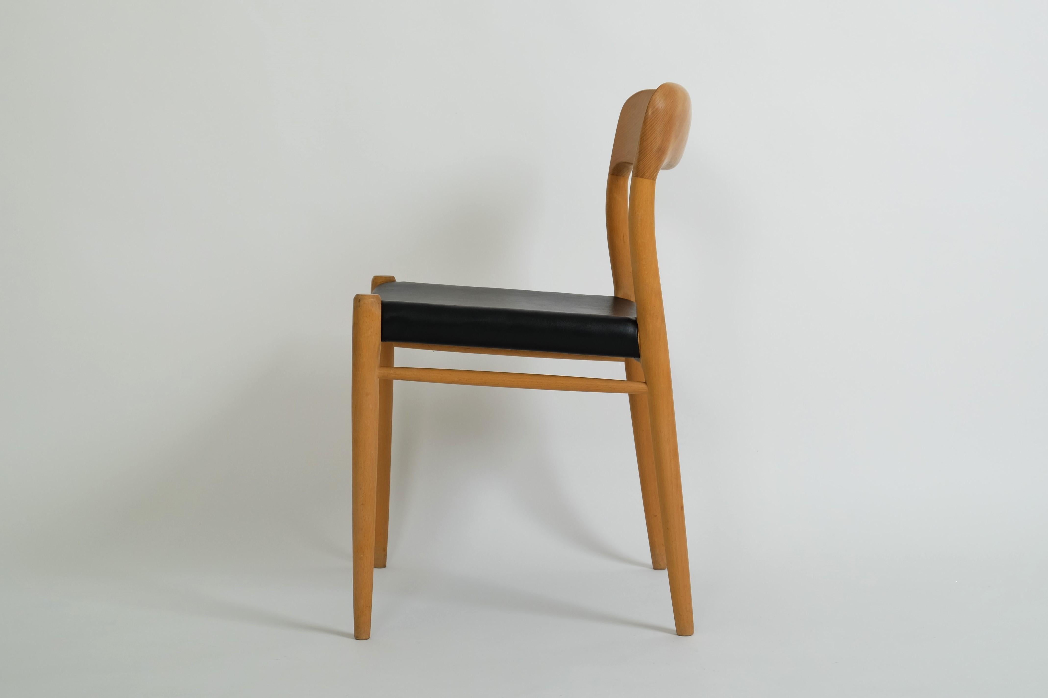 Mid-Century Beech Leather Dining Chair No. 75 by Niels O. Möller for J.L. Möller For Sale 4