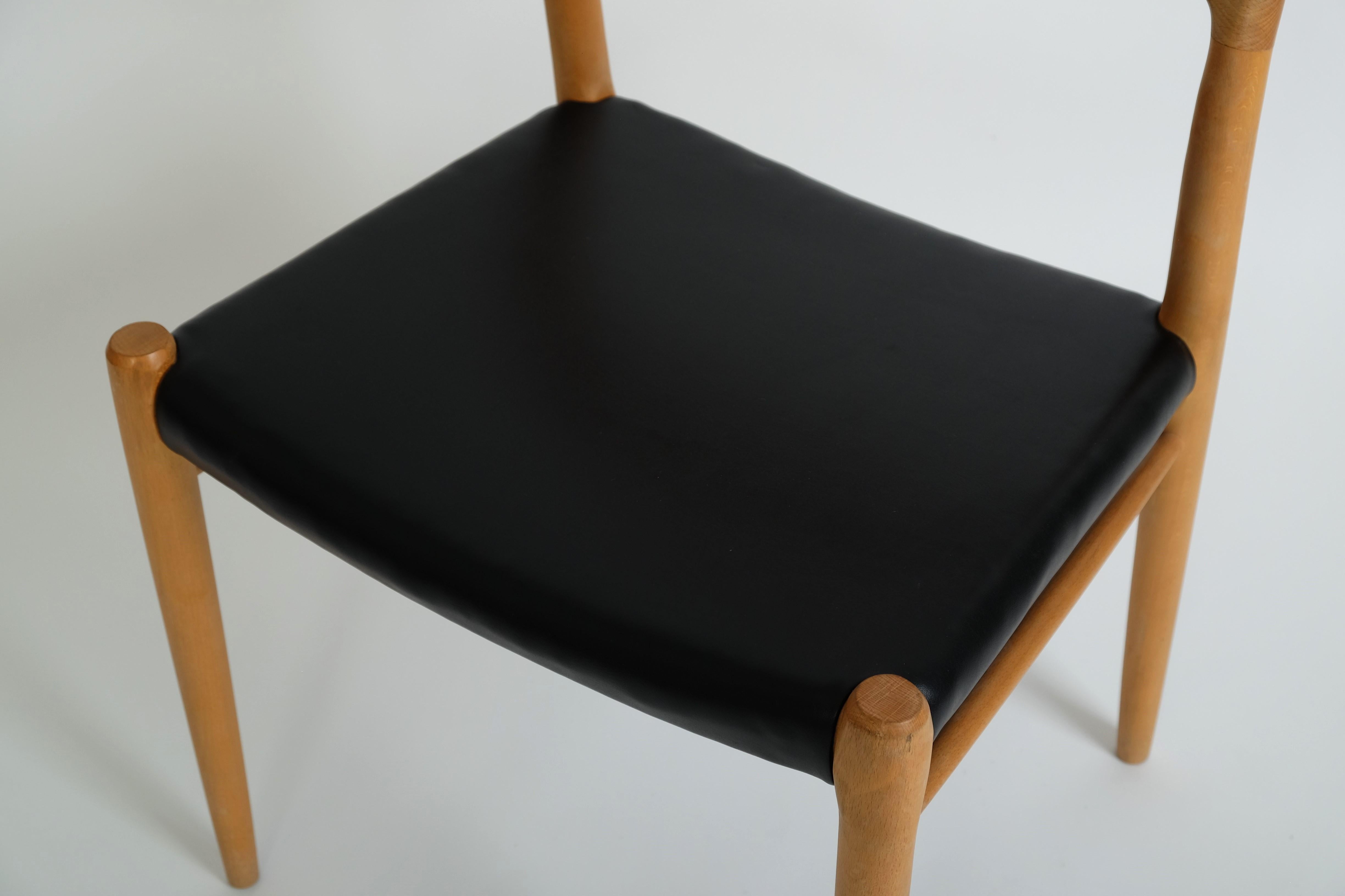 Mid-Century Beech Leather Dining Chair No. 75 by Niels O. Möller for J.L. Möller For Sale 3