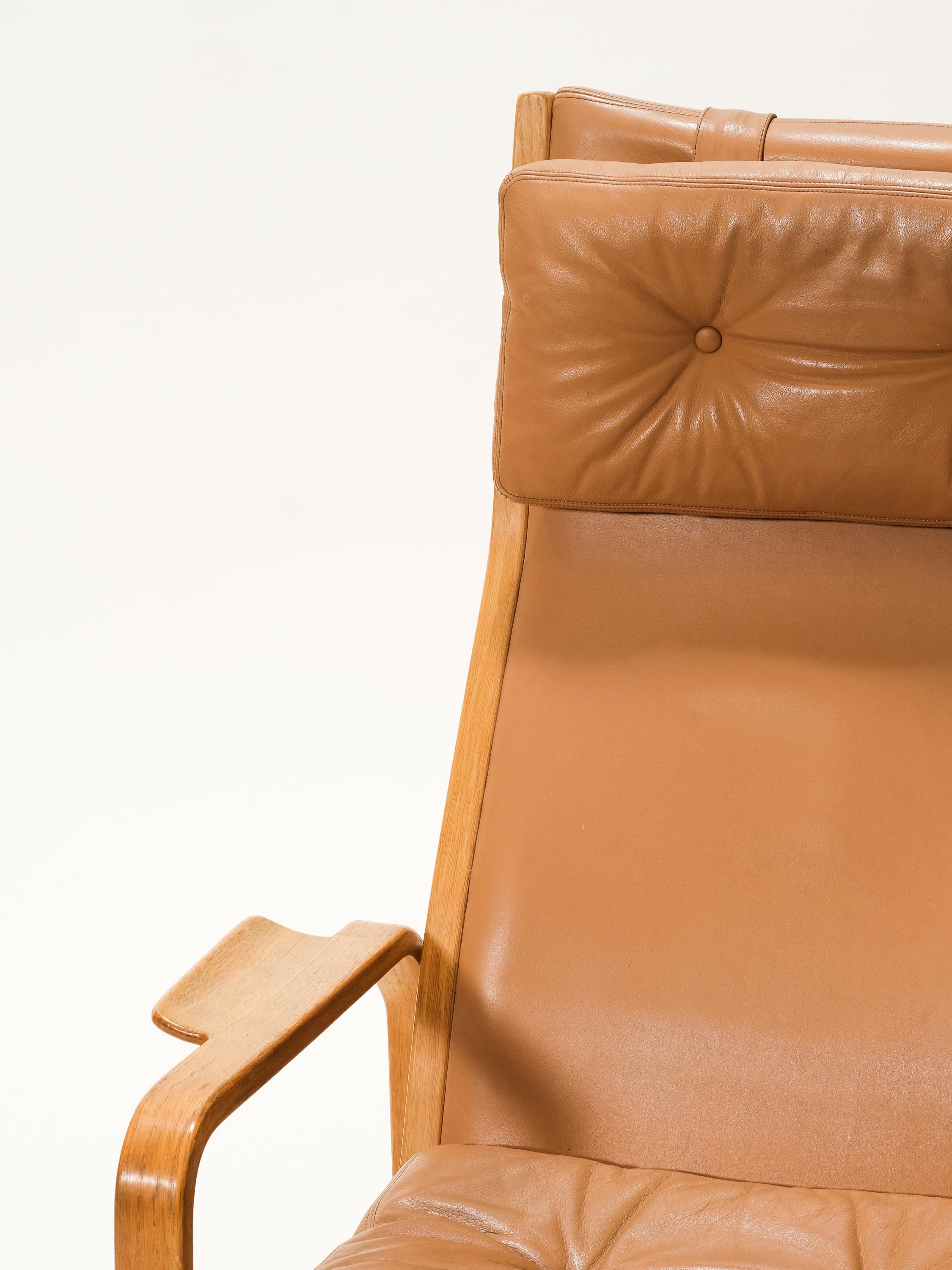 Swedish Mid-Century Oak & Leather Lounge Chair by Yngve Ekström for Swedese, 1960s For Sale