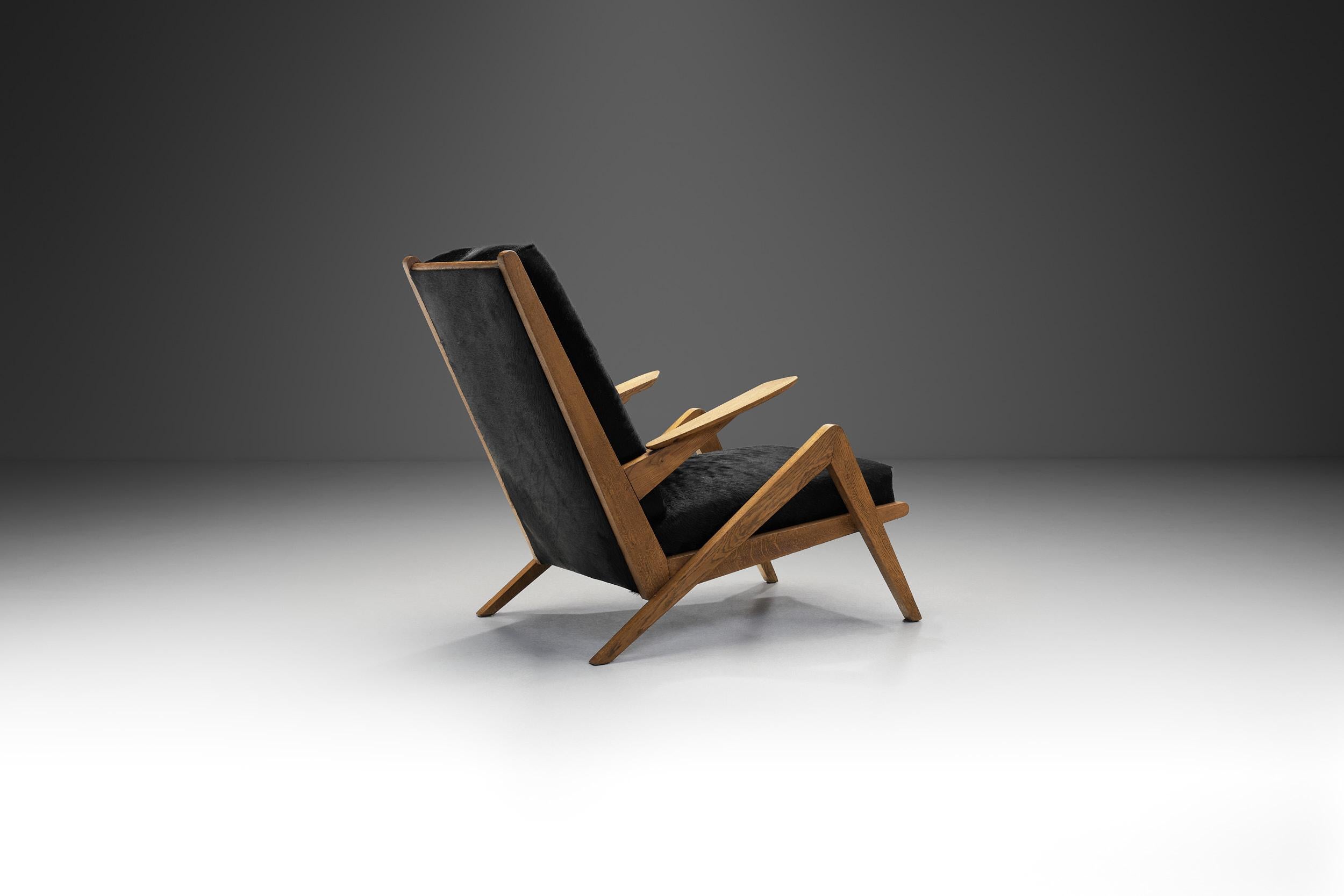 Mid-Century Oak Lounge Chair for Souplina, France circa 1950s In Good Condition In Utrecht, NL