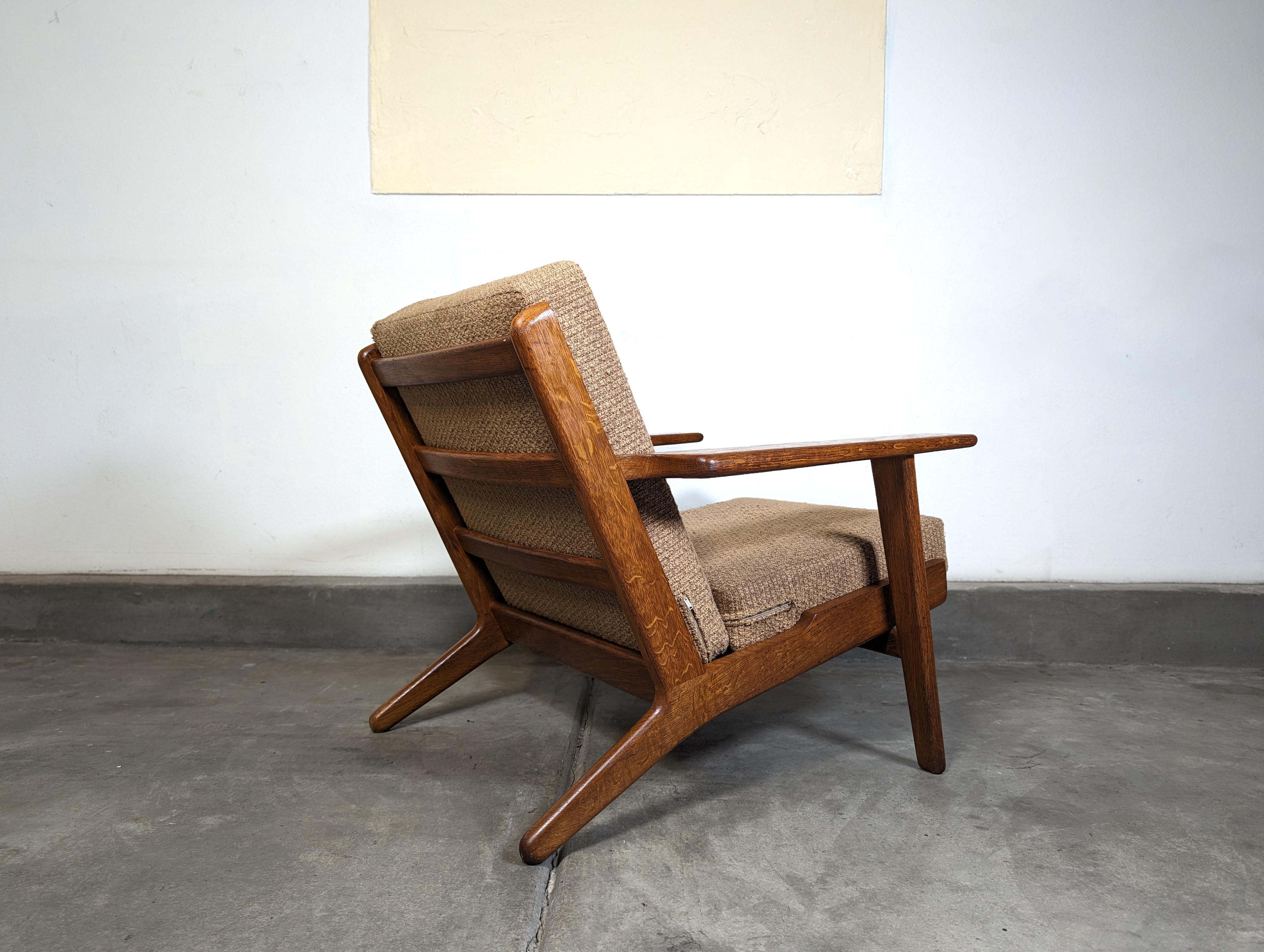 Mid Century Oak Lounge Chair by Hans Wegner for GETAMA GE-290, Denmark, 1960s For Sale 3