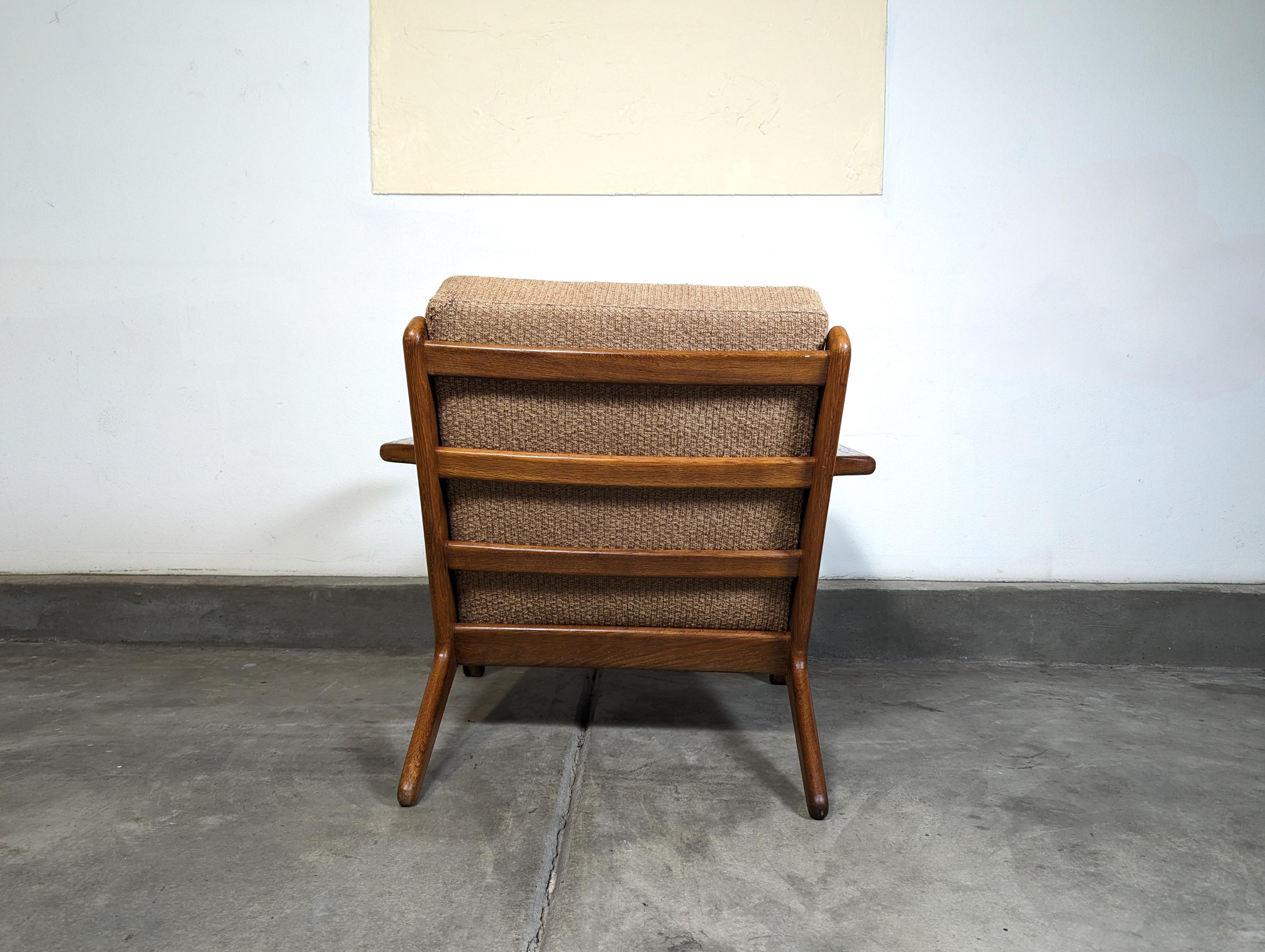 Mid Century Oak Lounge Chair by Hans Wegner for GETAMA GE-290, Denmark, 1960s For Sale 4