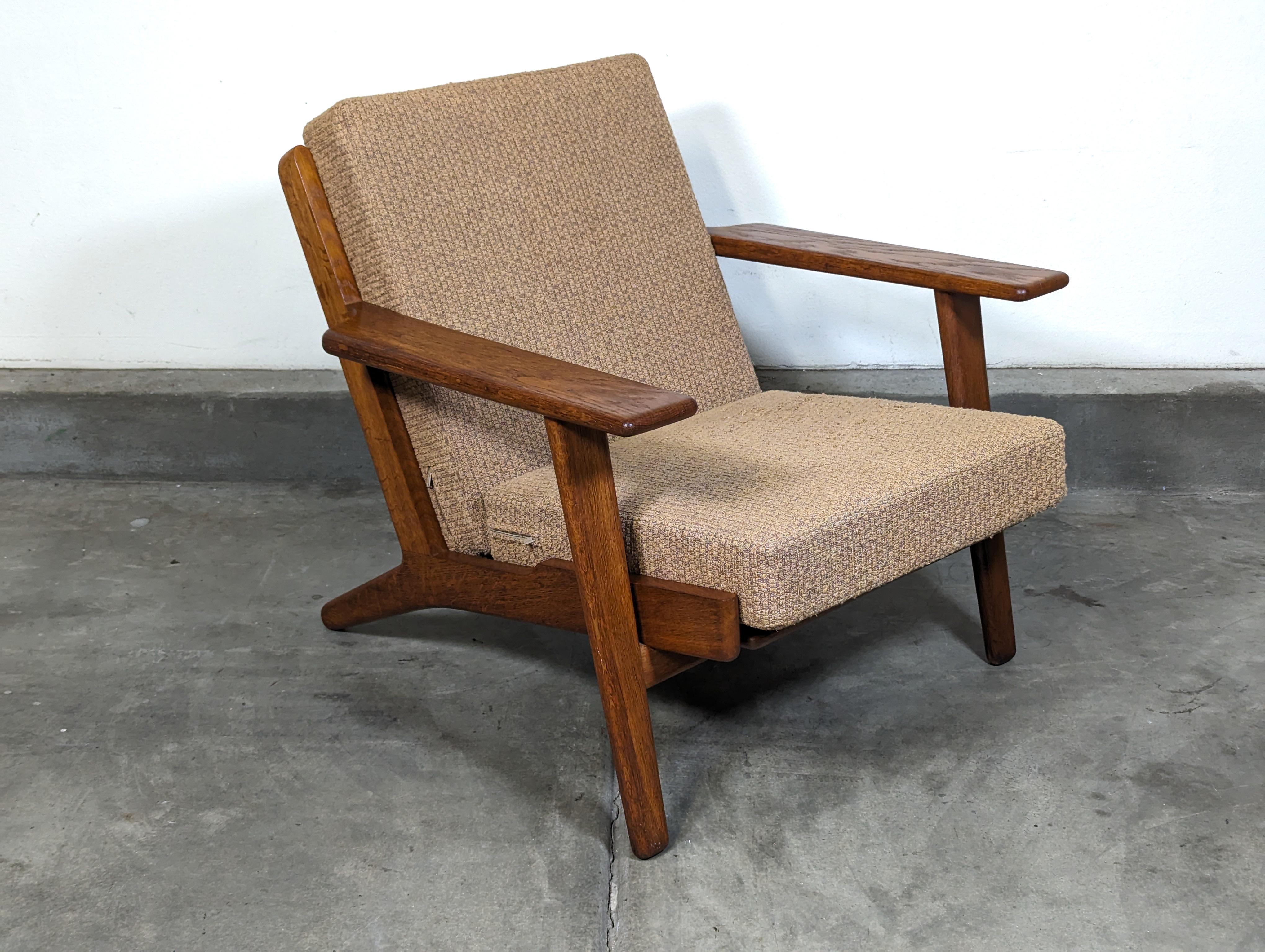 Fabric Mid Century Oak Lounge Chair by Hans Wegner for GETAMA GE-290, Denmark, 1960s For Sale