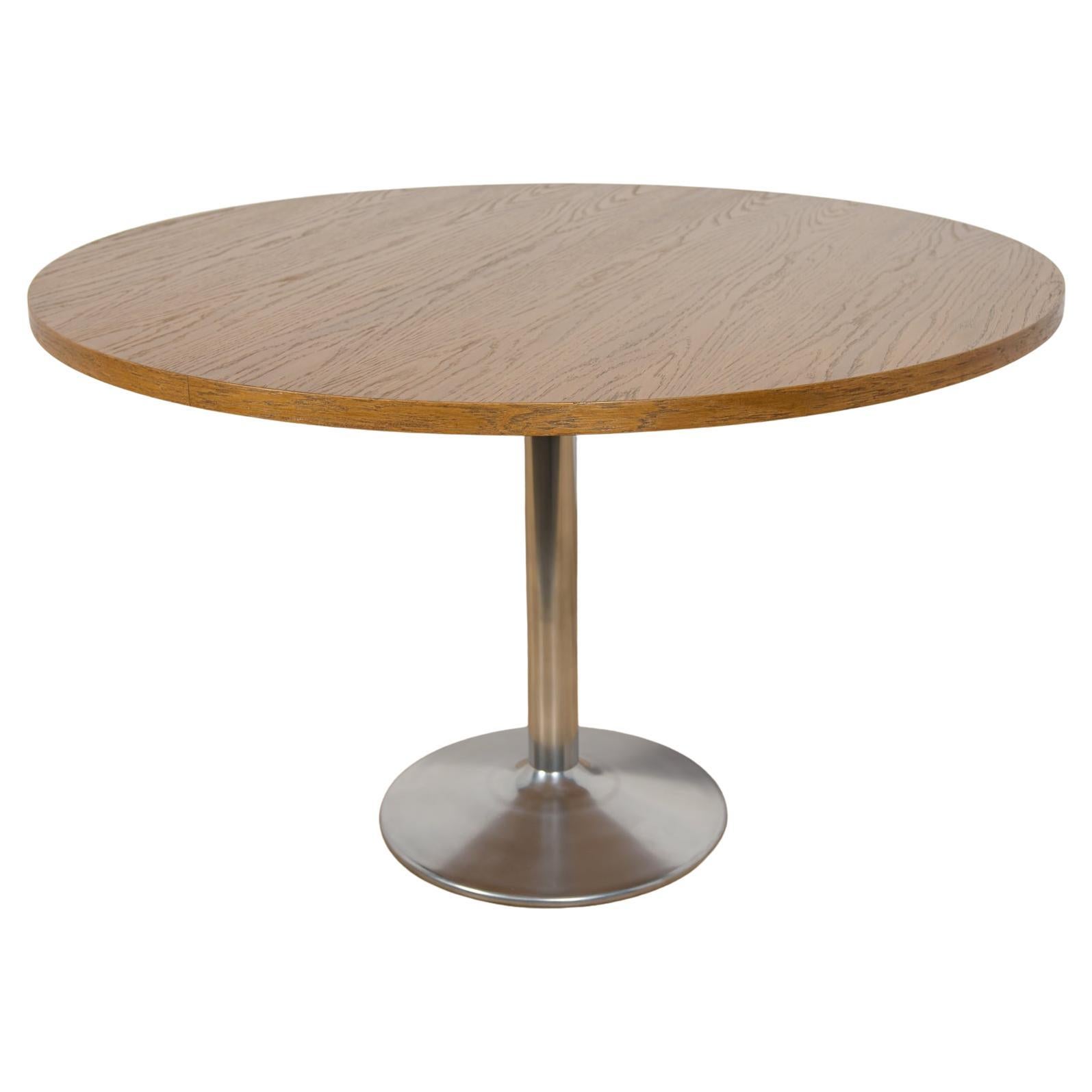 Table de salle à manger ronde moderne en Oak du milieu du siècle, Danemark, années 1970