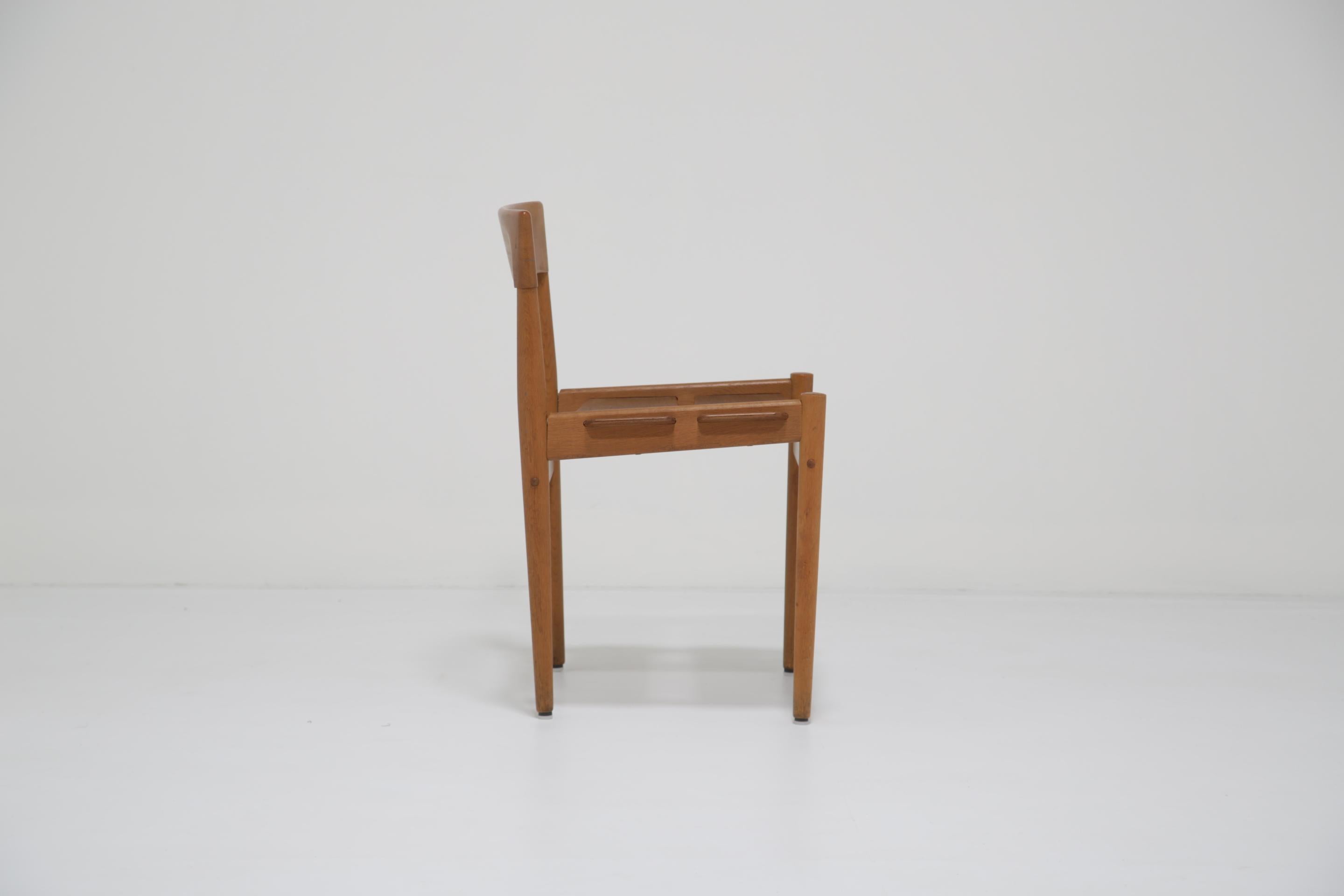 Mid-century Oak Side Chair PJ3-1 by Grete Jalk for Poul Jeppesen, Danish 1960s. For Sale 5