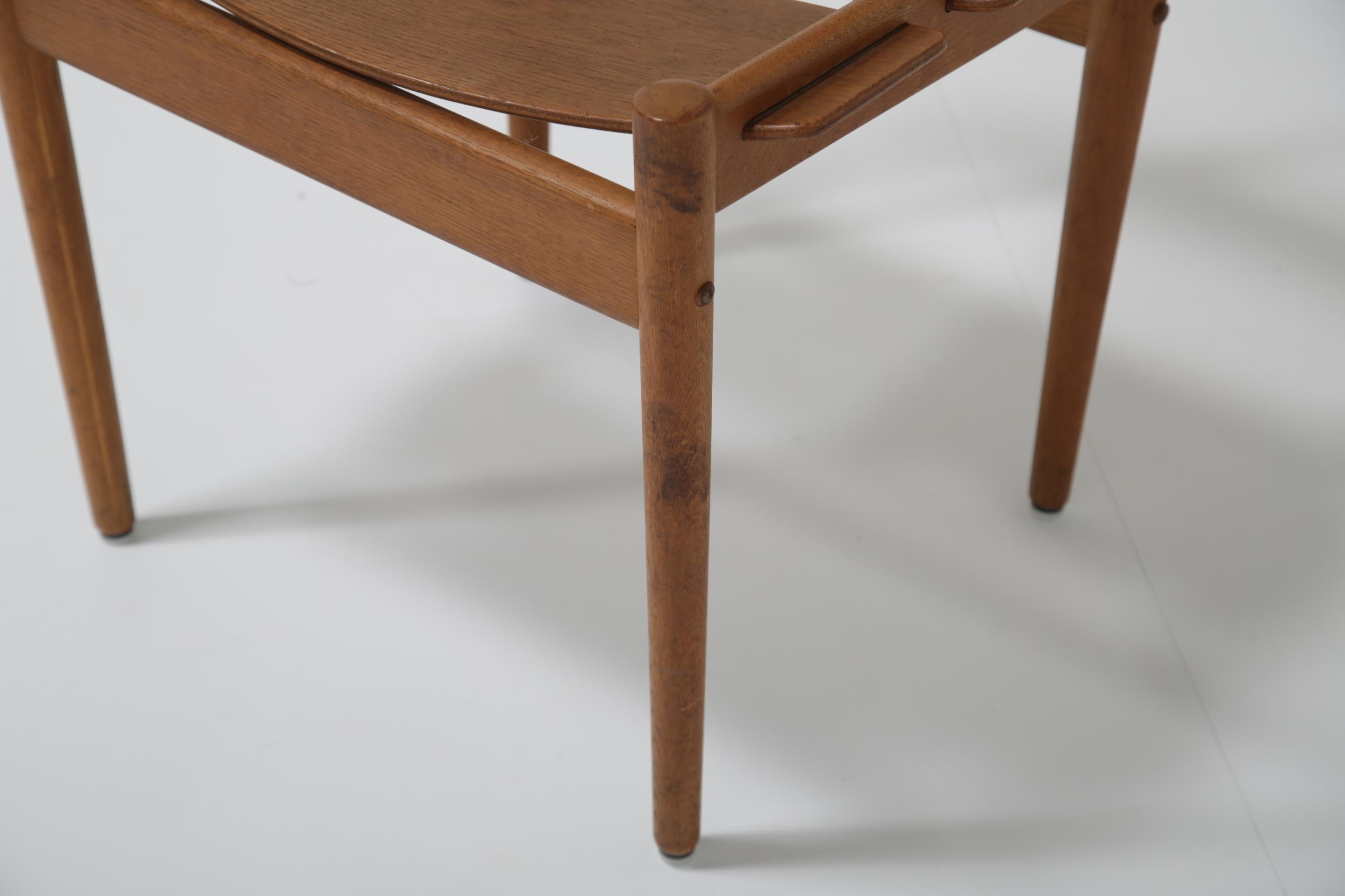 Mid-century Oak Side Chair PJ3-1 by Grete Jalk for Poul Jeppesen, Danish 1960s. For Sale 3