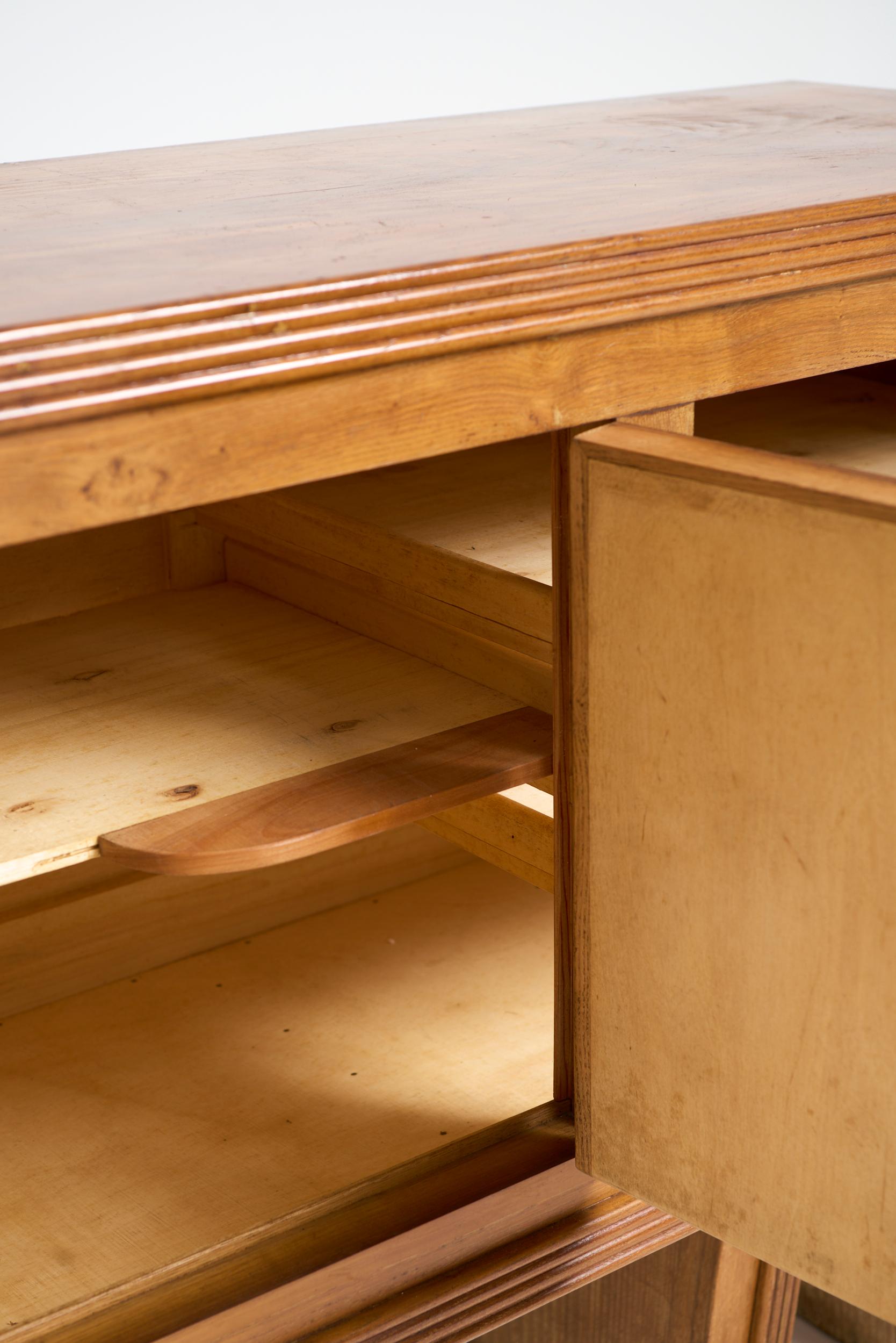 Mid-Century Eiche Sideboard im Angebot 10