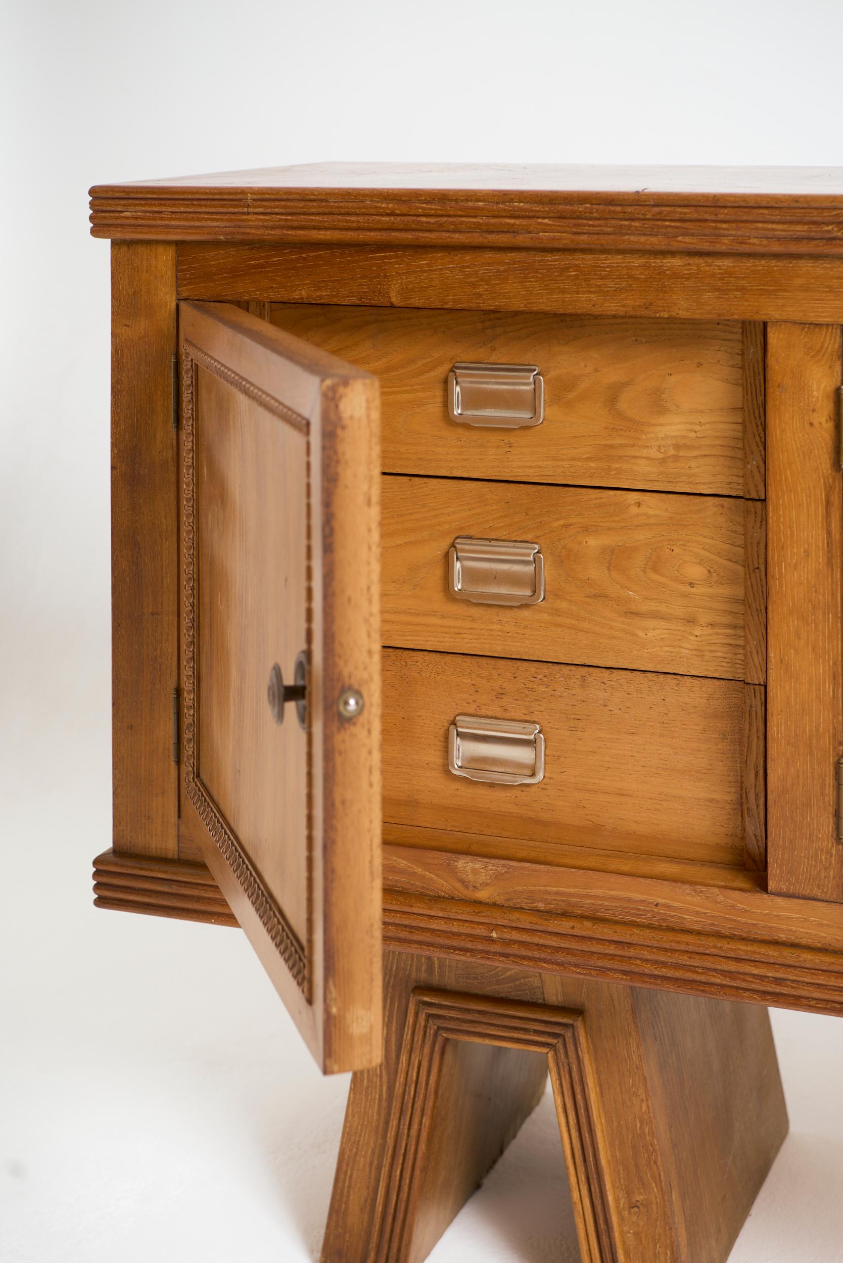 Mid-Century Eiche Sideboard im Angebot 11