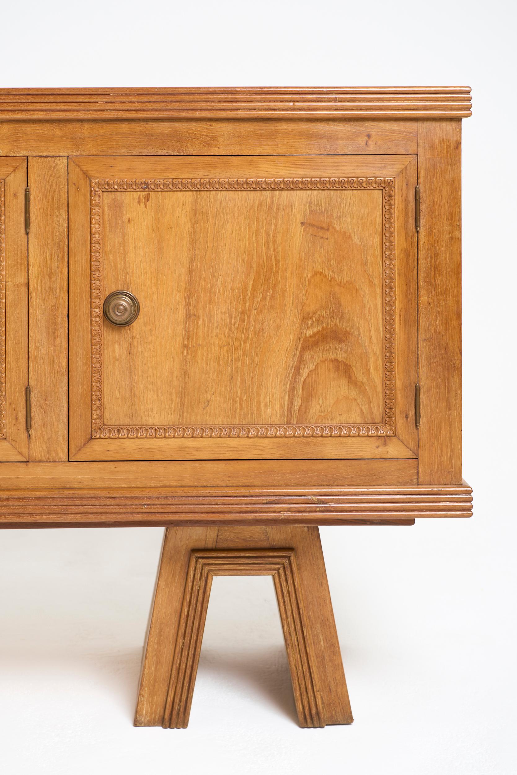 Mid-Century Eiche Sideboard (Furnier) im Angebot