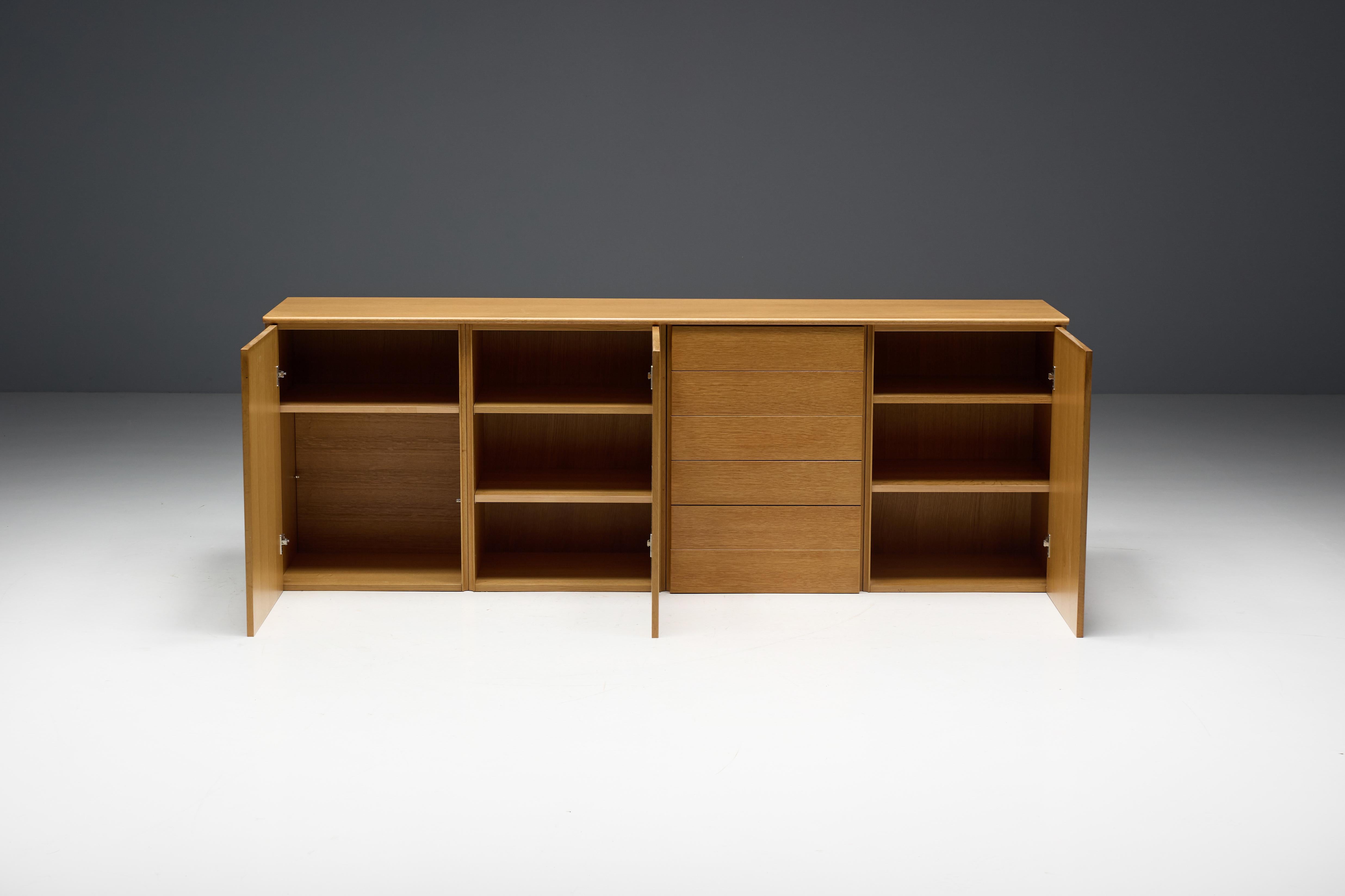 Mid-Century Eiche Sideboard, Skandinavien, 1960er Jahre im Angebot 3