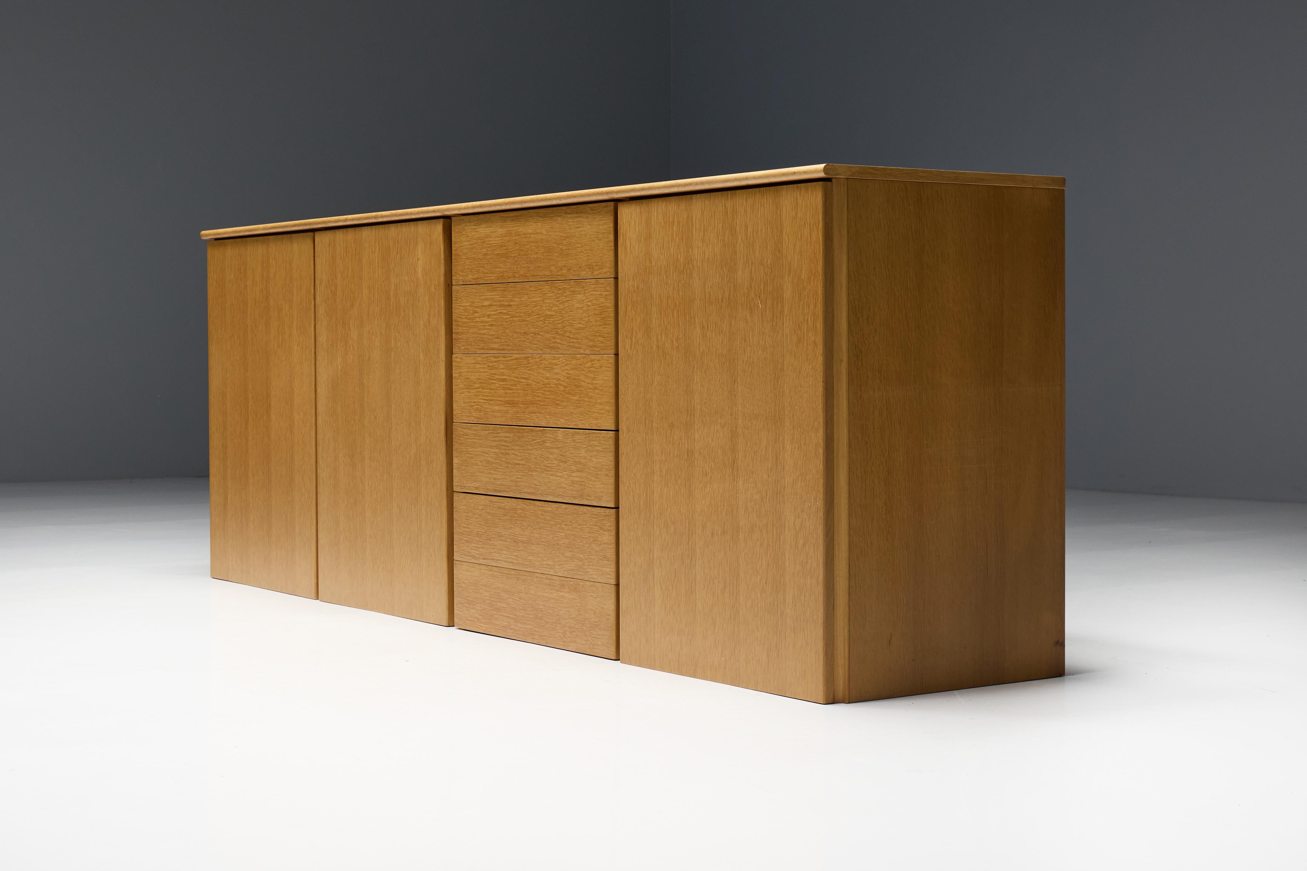 Mid-Century Eiche Sideboard, Skandinavien, 1960er Jahre im Angebot 6
