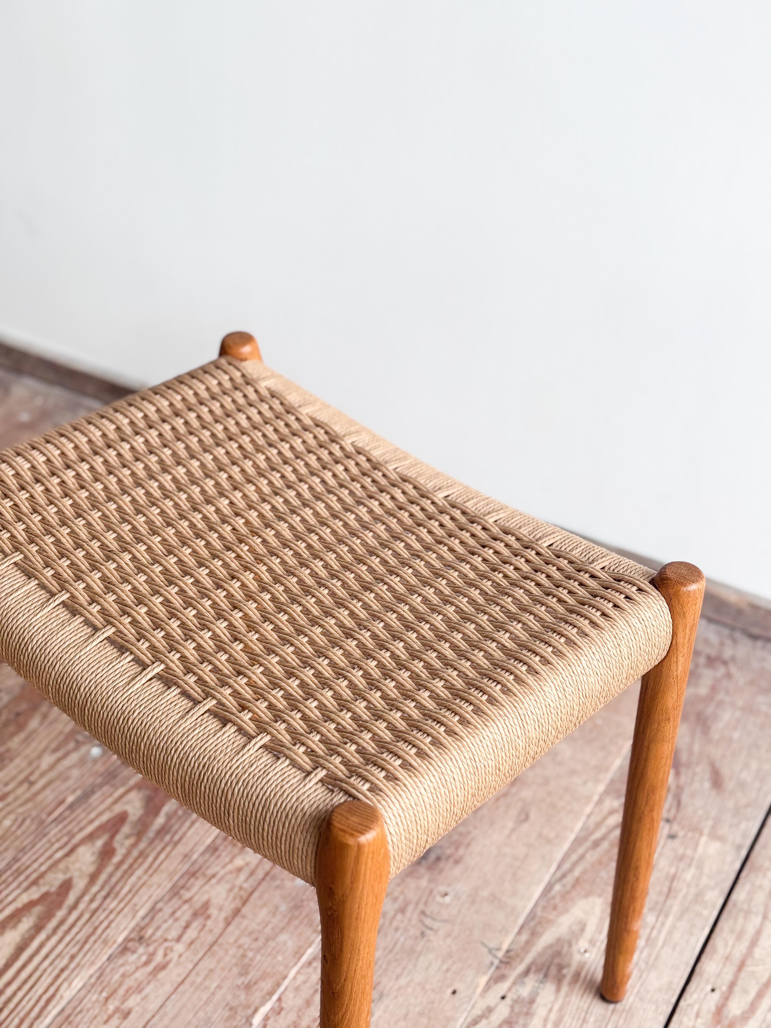 Mid-Century Oak Stool Model 80a by Niels O. Møller for J. L. Moller For Sale 4