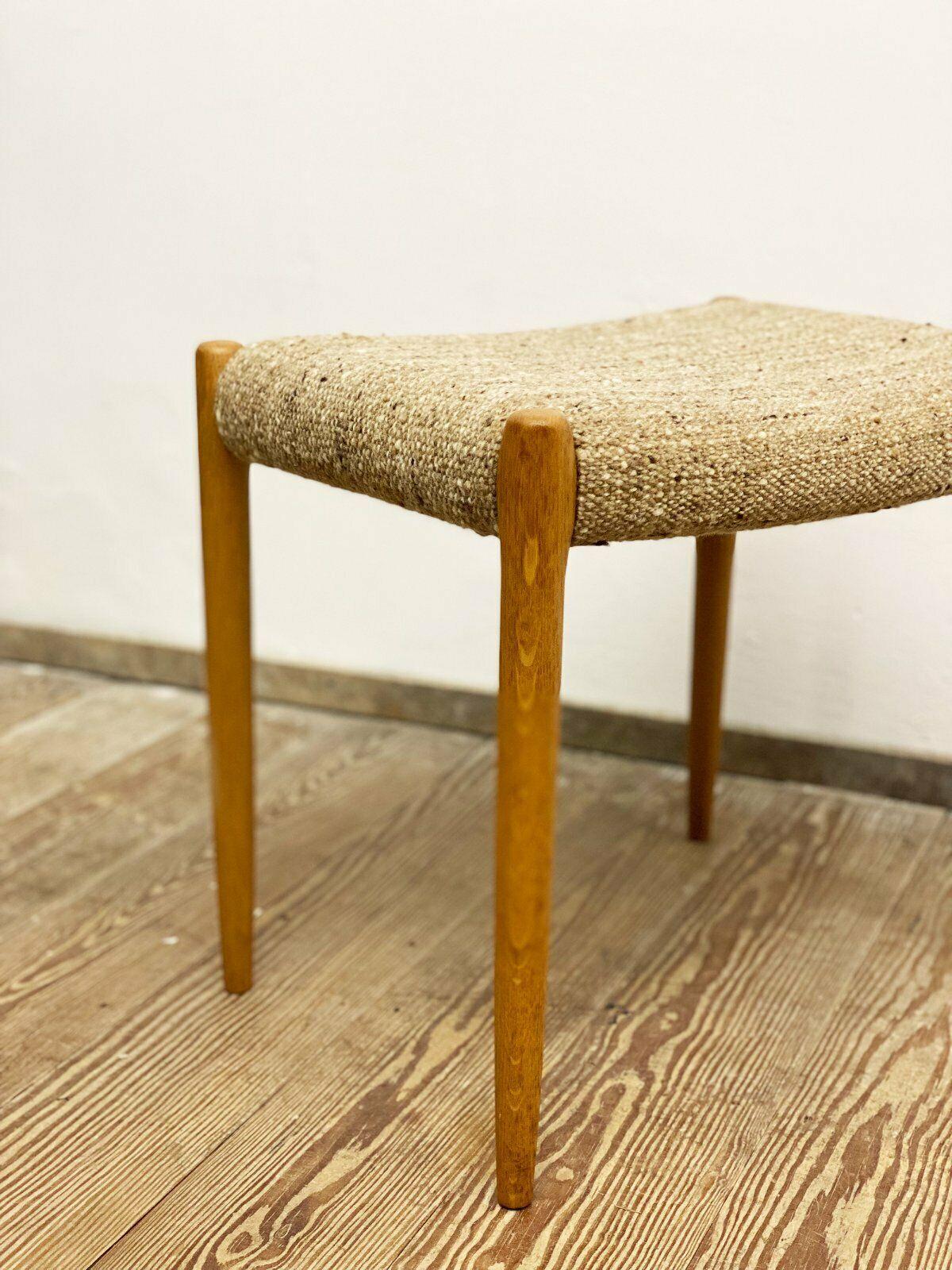 Mid-Century Oak Stool Model 80A by Niels O. Møller for J. L. Moller In Excellent Condition In München, Bavaria