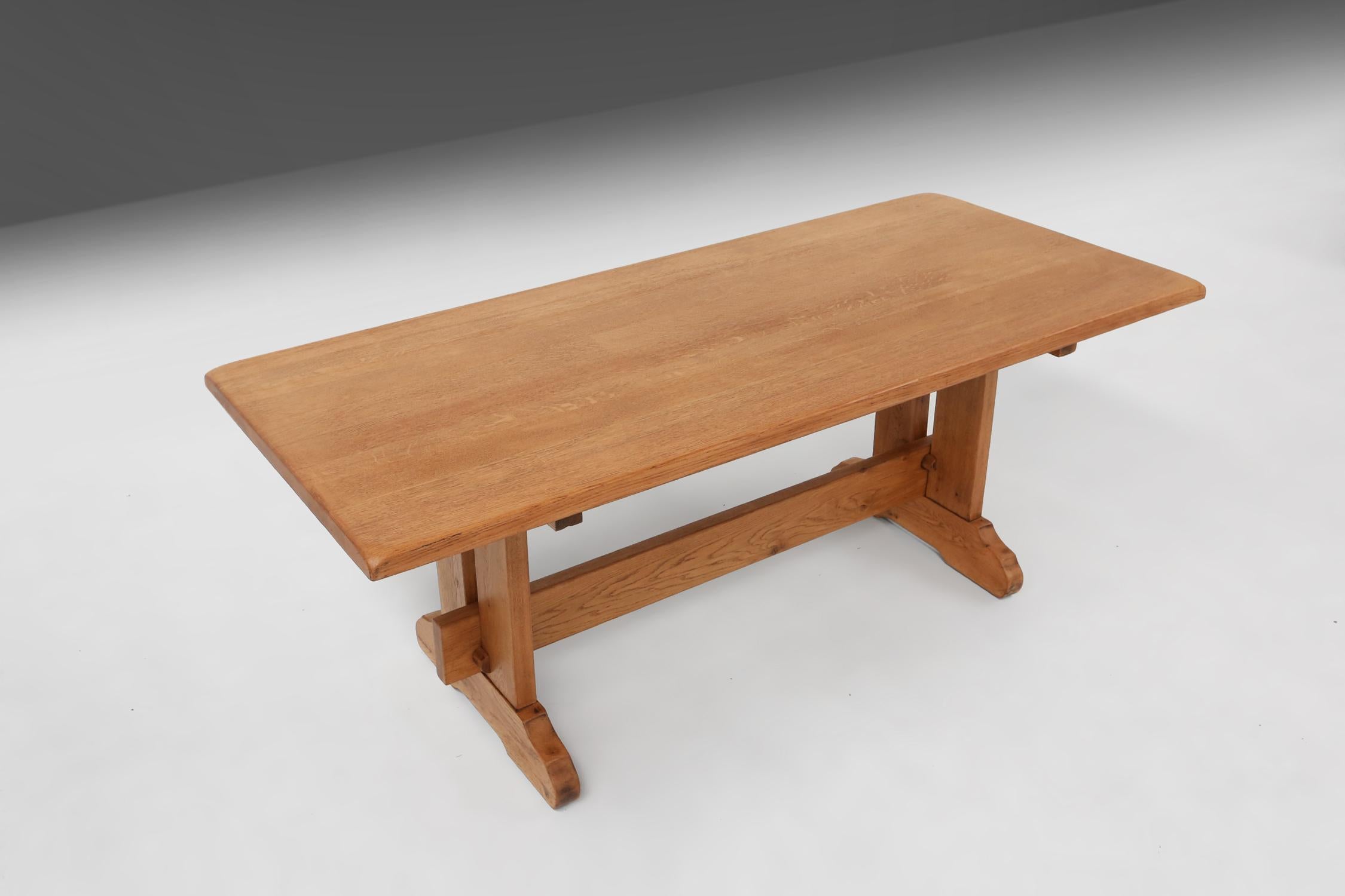 Mid-century oak table in the style of Charlotte Perriand, France, 1950s For Sale 6
