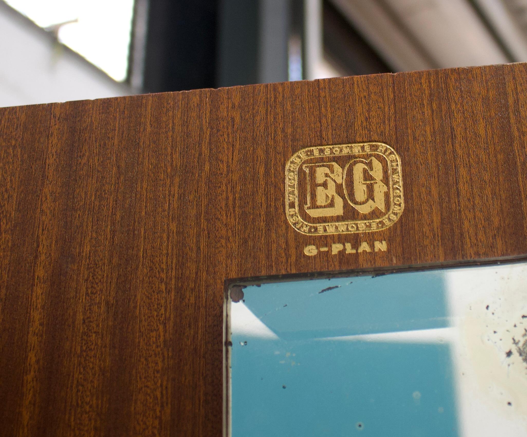 Armoire en chêne du milieu du siècle de G-Plan, années 1950 en vente 2