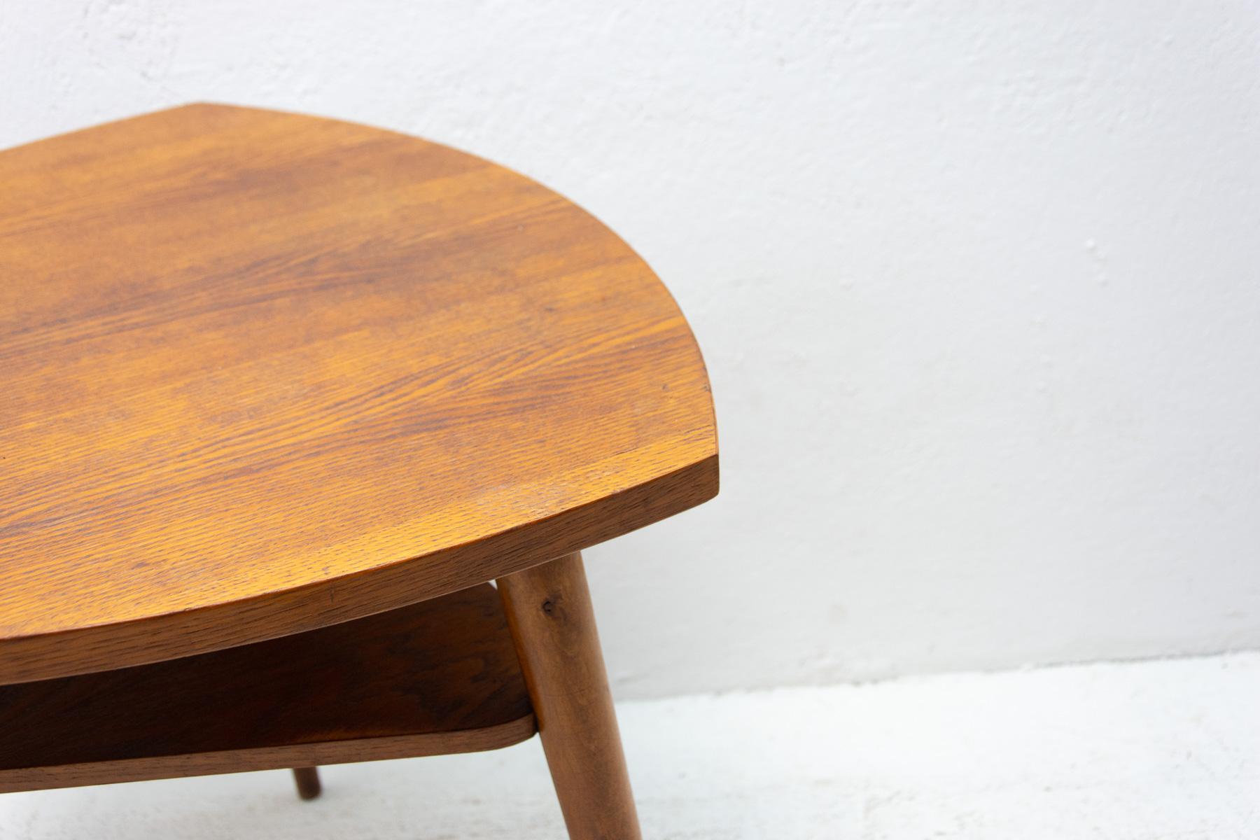 Mid-Century Oak Wood Coffee Table, Czechoslovakia, 1960's For Sale 5