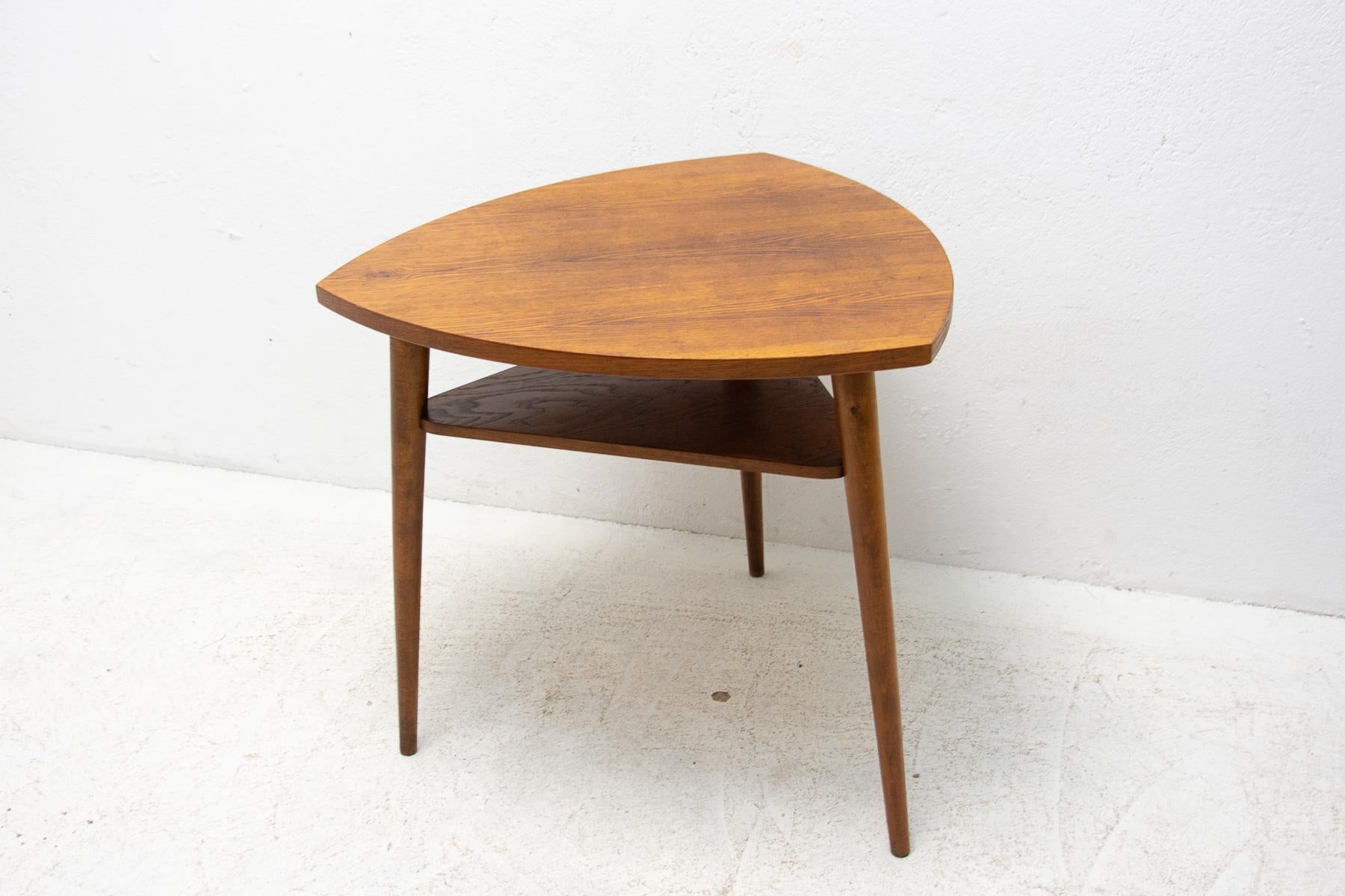 Mid-Century Oak Wood Coffee Table, Czechoslovakia, 1960's For Sale 2