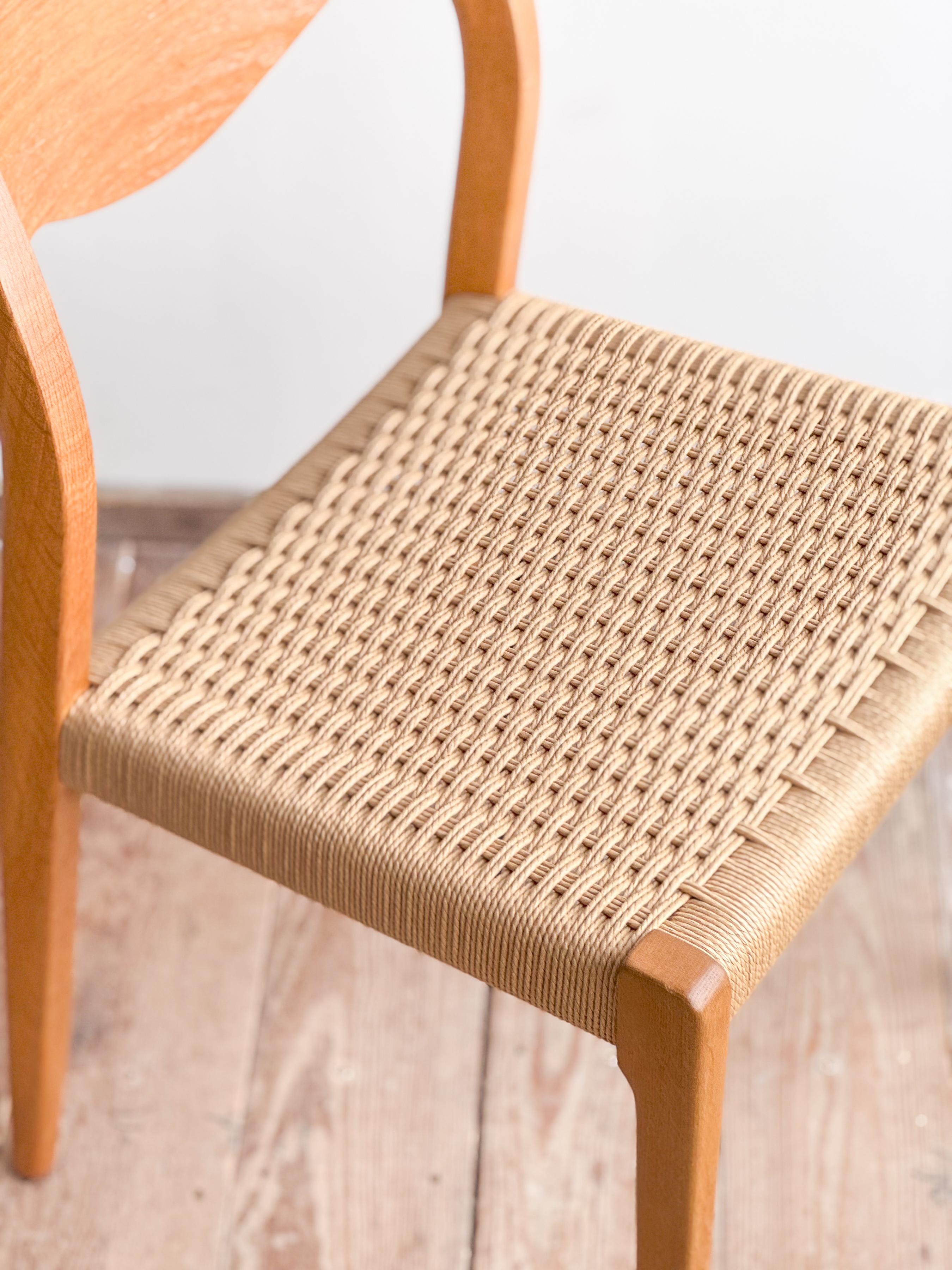 Mid-Century Oak wood Dining Chair model 71 by Niels O. Møller for J. L. Moller For Sale 3