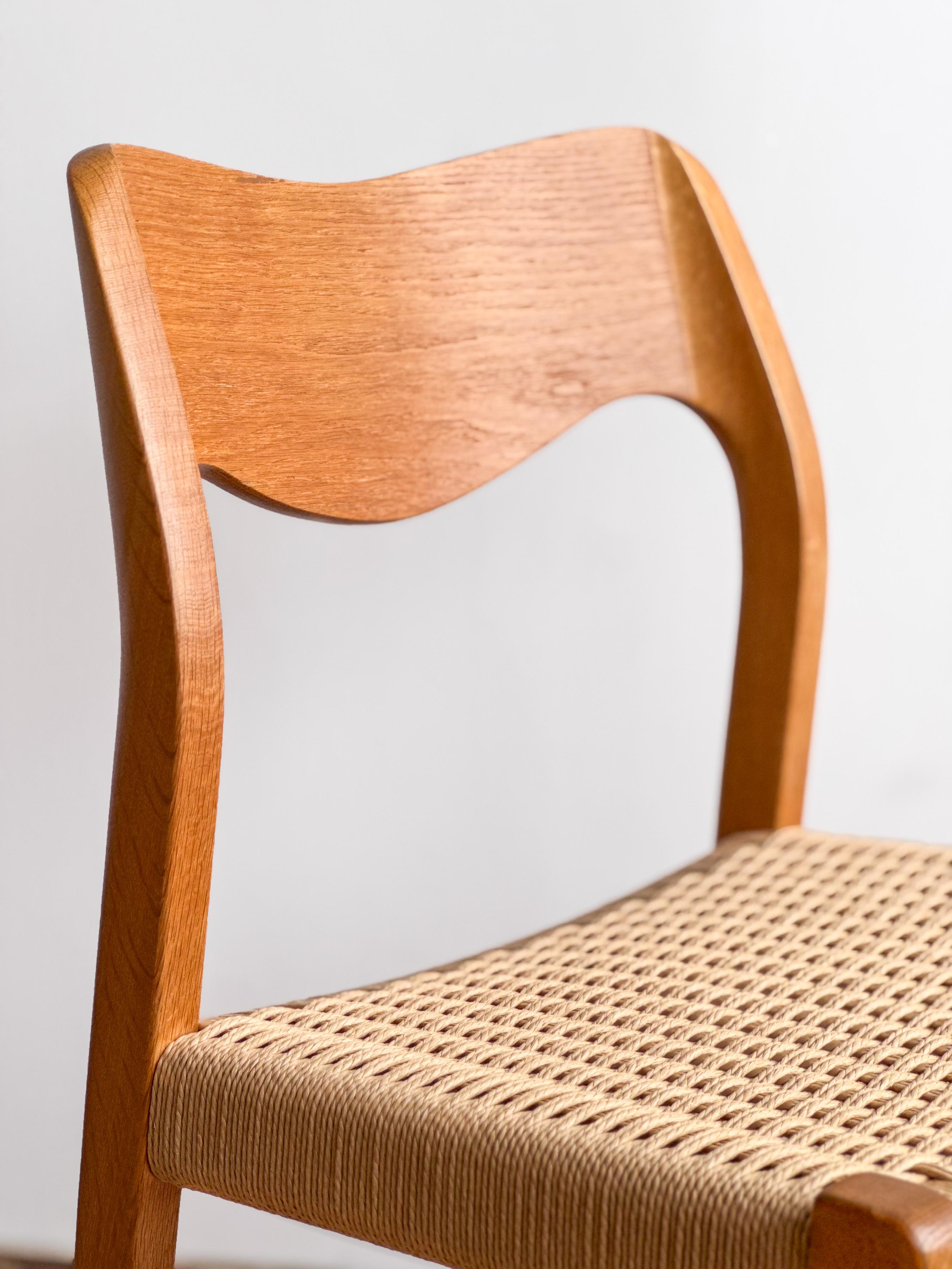 Mid-Century Oak wood Dining Chair model 71 by Niels O. Møller for J. L. Moller For Sale 4