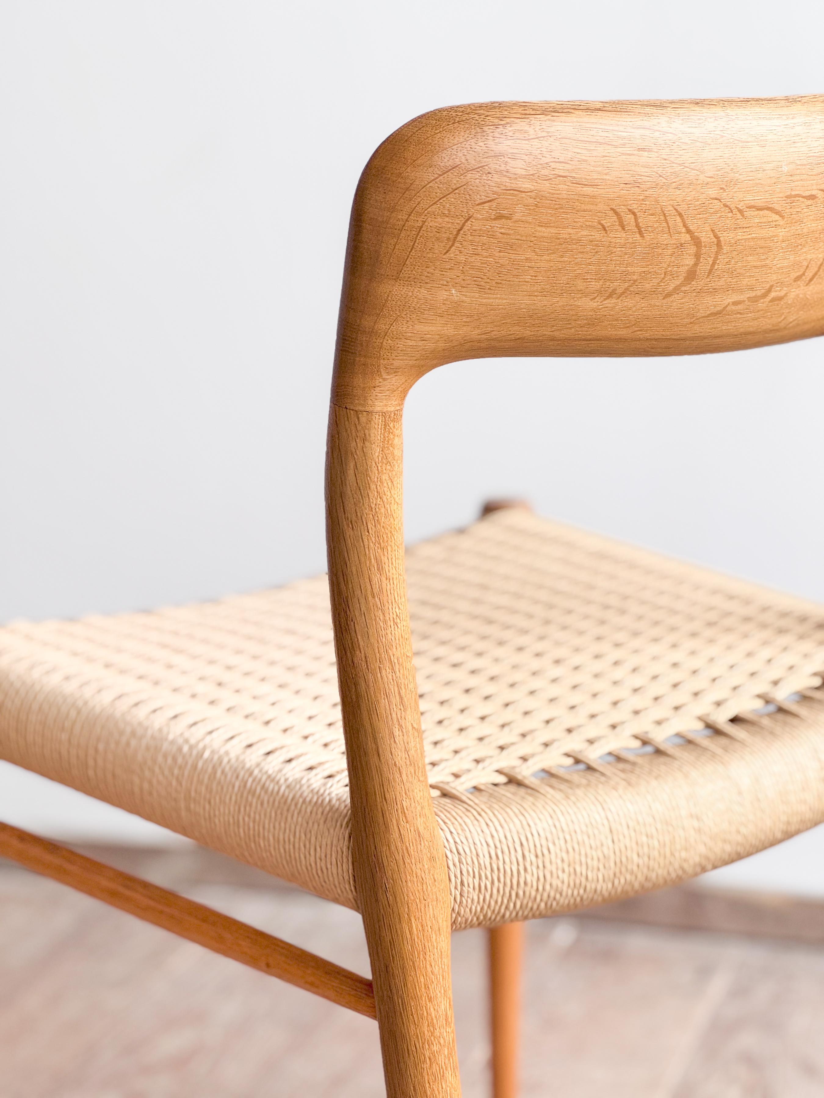 Mid-Century Oak wood Dining Chair model 75 by Niels O. Møller for J. L. Moller For Sale 1