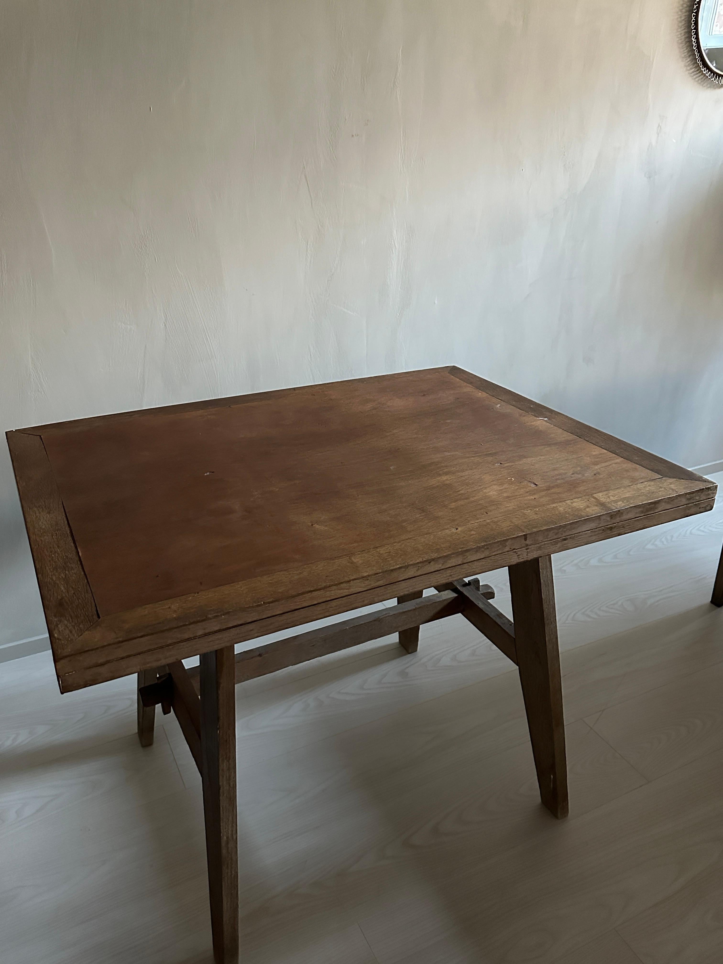 Français Table en bois de chêne du milieu du siècle par René Gabriel, France, c. 1940s en vente