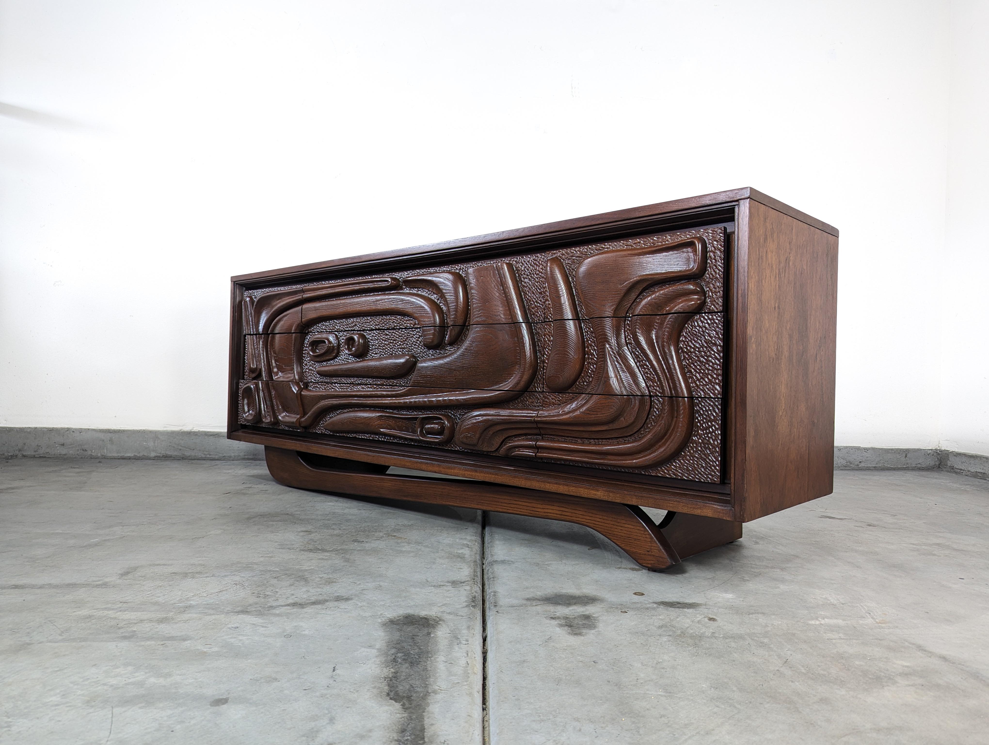 American Mid Century 'Oceanic' Sculpted Walnut Dresser by Pulaski Furniture Corp, c1960s For Sale