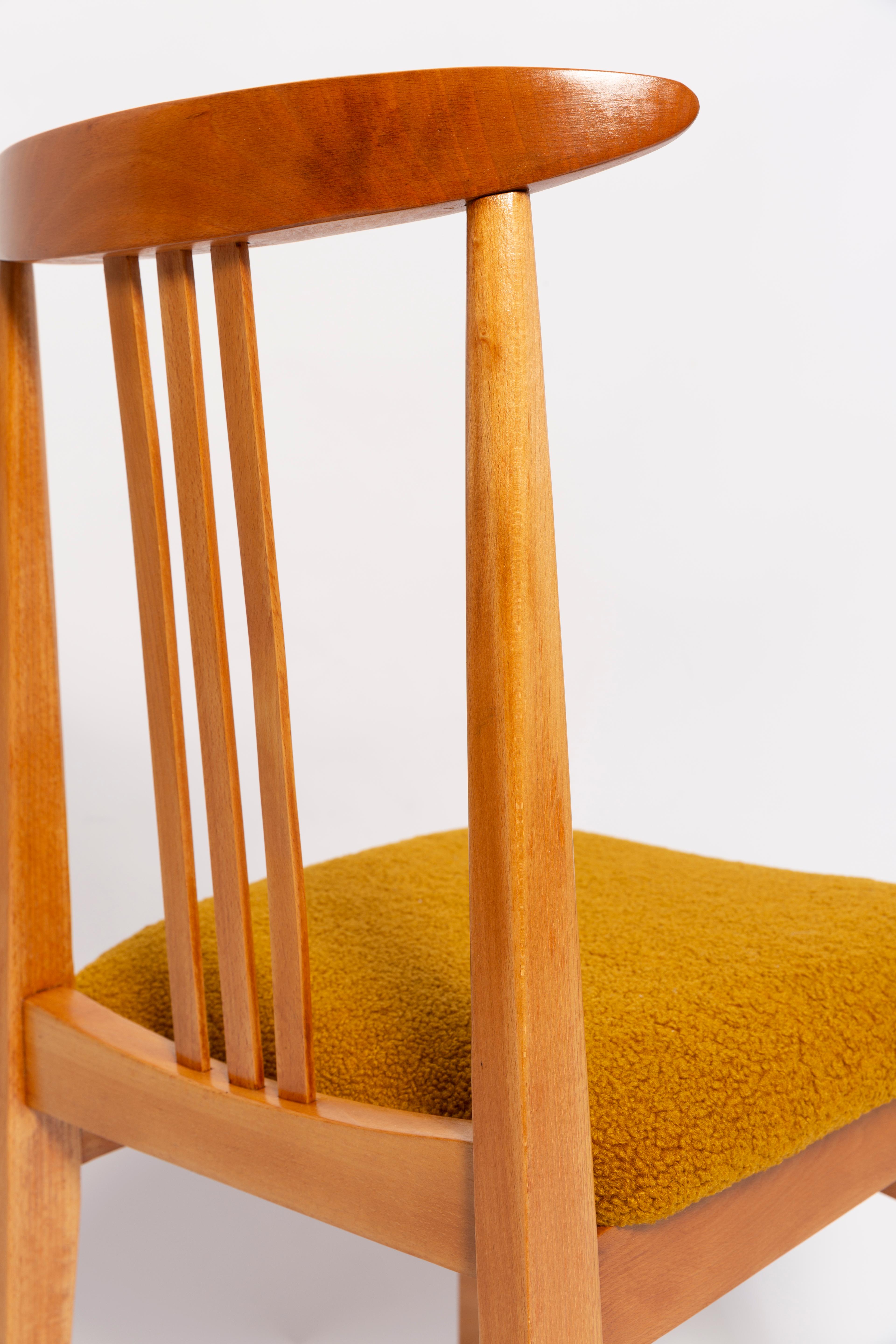 Mid-Century Ochre Boucle Chair, Light Wood, M. Zielinski, Europe 1960s In Excellent Condition For Sale In 05-080 Hornowek, PL