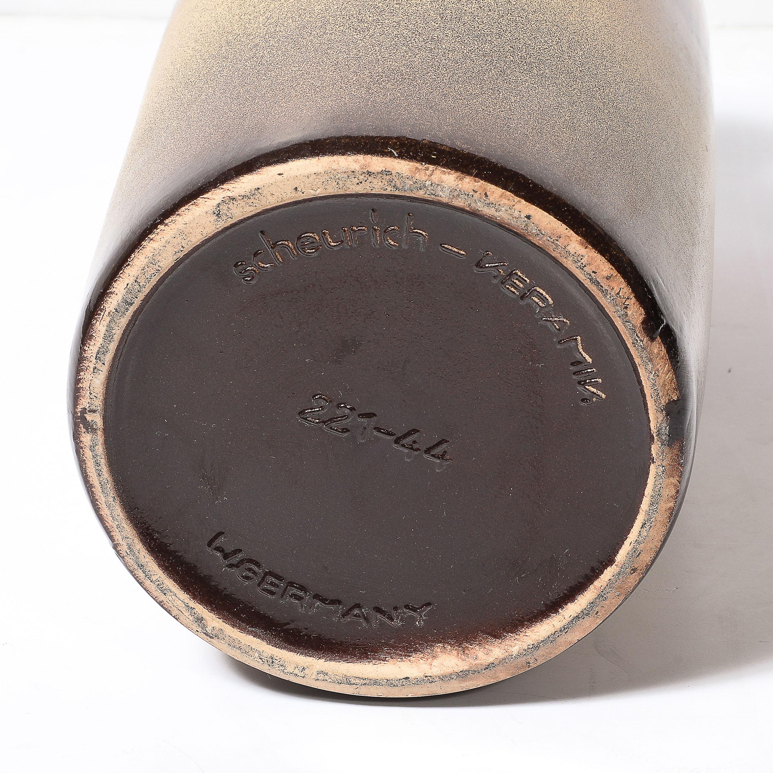 Porte-parapluies du milieu du siècle en céramique émaillée OCHRE et safran avec détails en bois d'ambre en vente 3