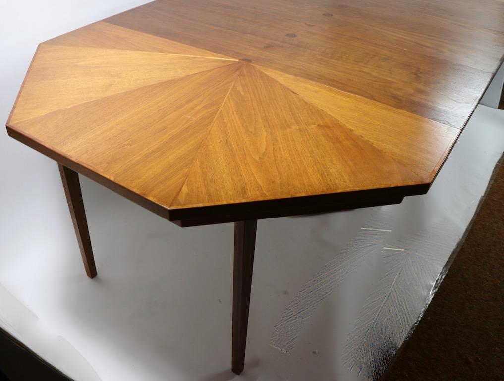 Mid Century Octagonal Inlay Dining Table by Foster, McDavid In Good Condition In New York, NY