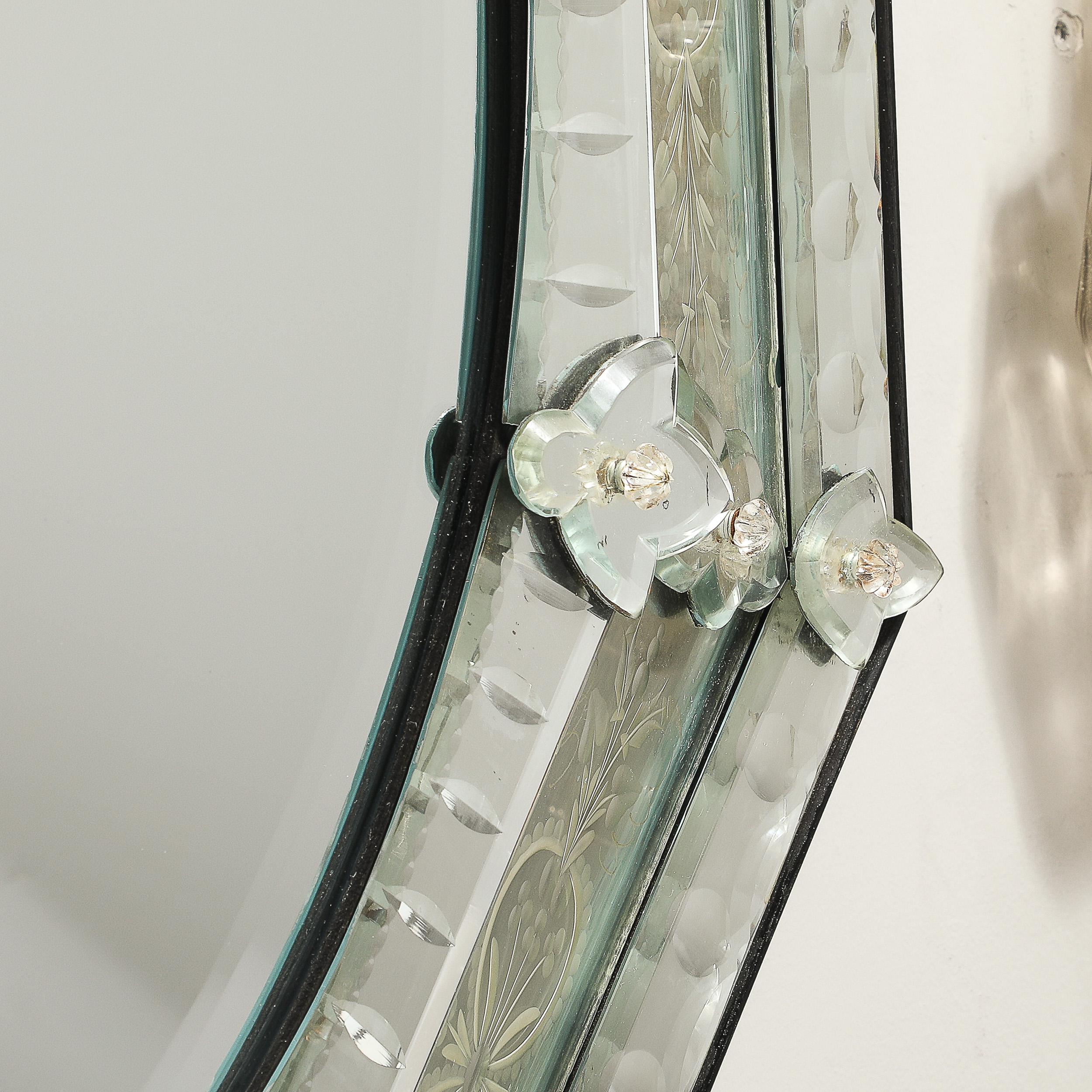 Specchio veneziano ottagonale di metà secolo, inciso e smussato a catena in vendita 9
