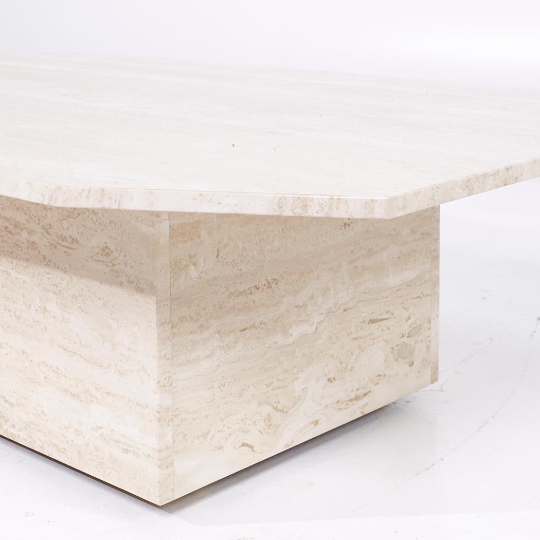 Table basse octogonale en travertin du milieu du siècle Bon état - En vente à Countryside, IL