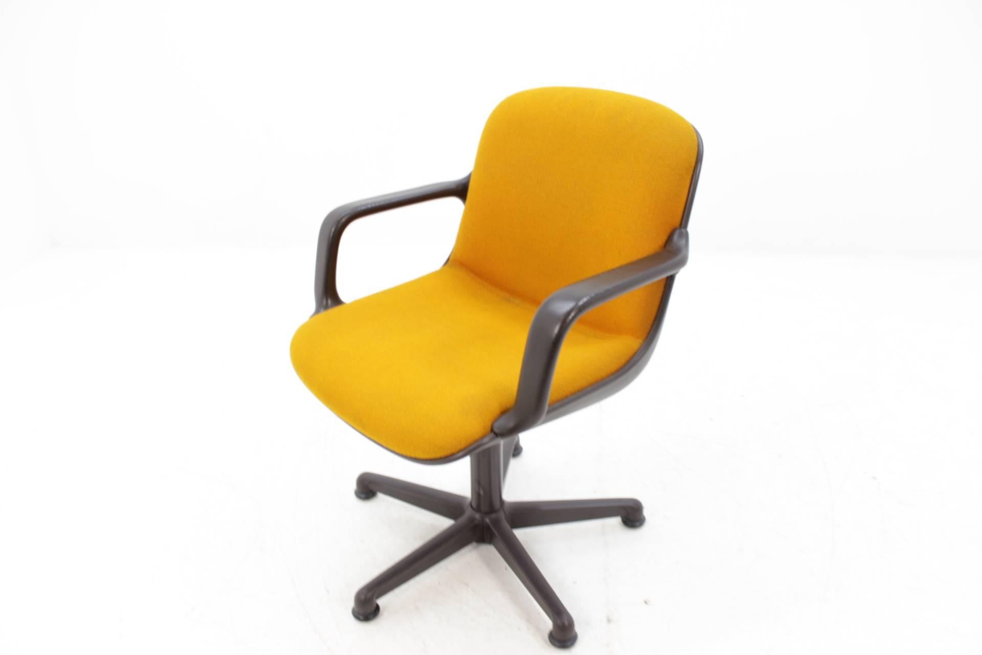 Fine XX secolo Sedia da ufficio Midcentury di Comforto, anni '70