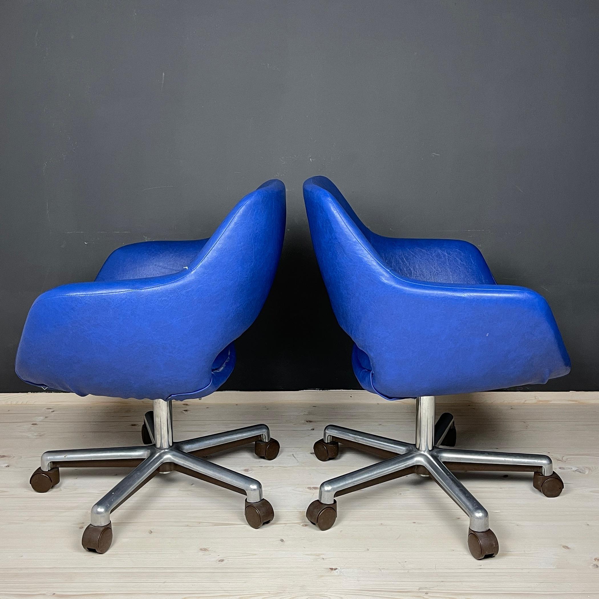 Mid-century office desk chairs Stol Kamnik Yugoslavia 1980s Set of 2  For Sale 5