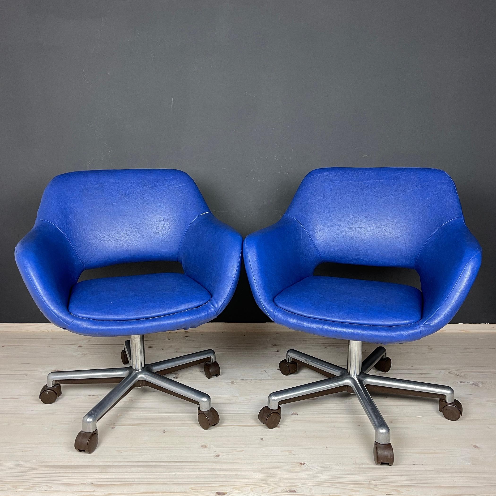 20th Century Mid-century office desk chairs Stol Kamnik Yugoslavia 1980s Set of 2  For Sale
